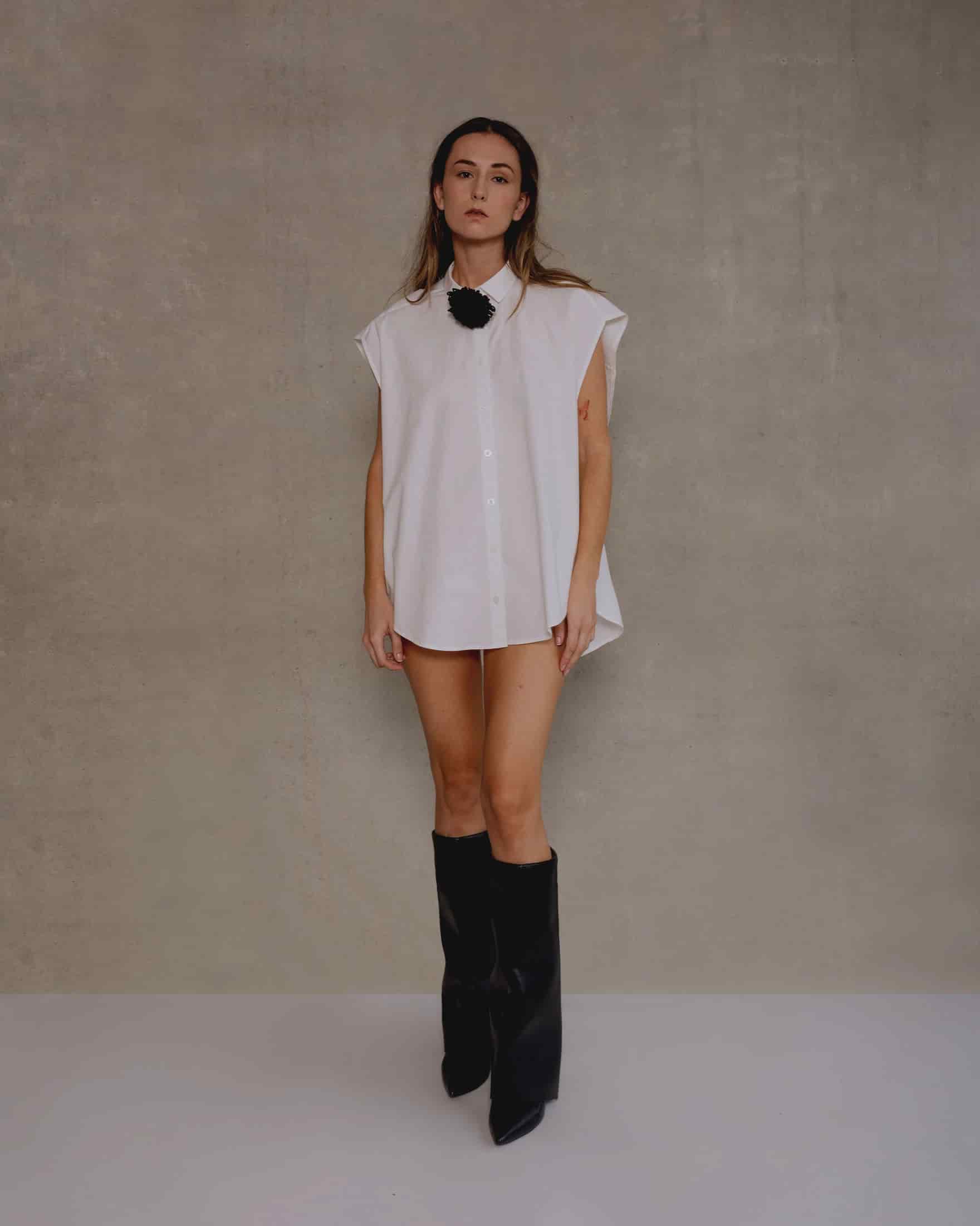 Sleeve-Less TUMO Shirt - miniatura 1