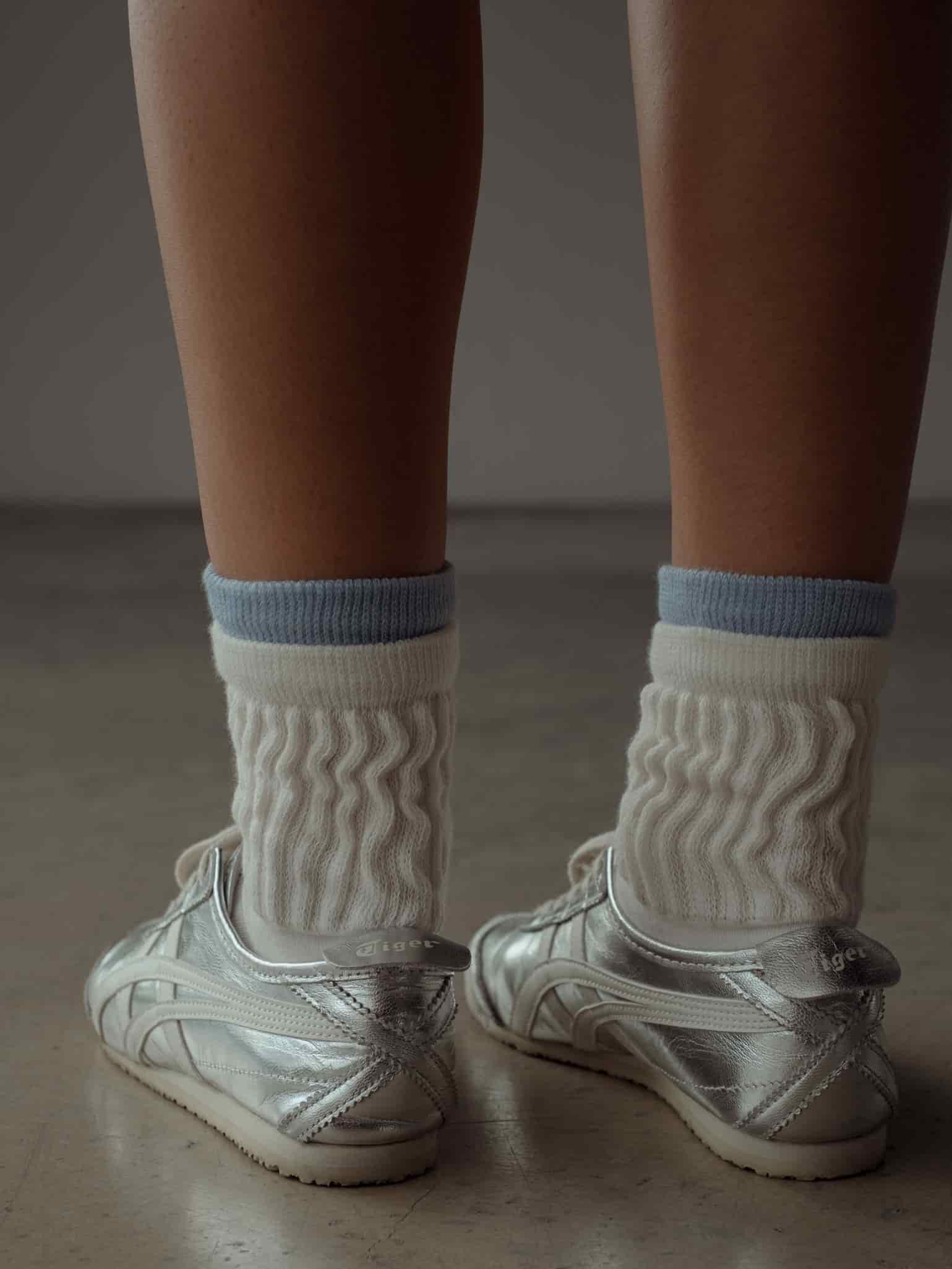 MIDI LAYERING SOCKS - SOFT WHITE & BABY BLUE - miniatura 6