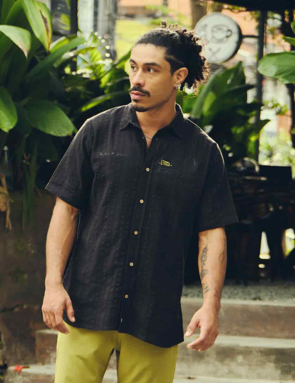 Camisa Regular Fit cuidadores del alma negro Hombre - miniatura 1