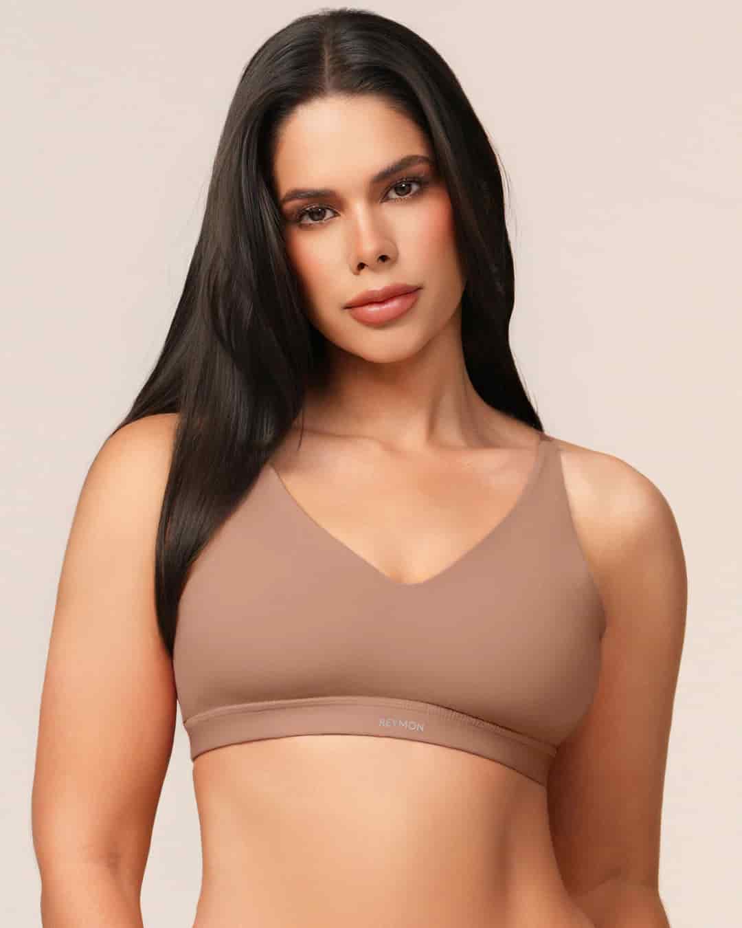 Top Prehormado en Microfibra con Almohadillas Removibles y Broche Ref. 450 - miniatura 7