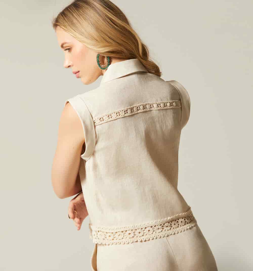 Blusa sisa con encajes crochet - miniatura 4