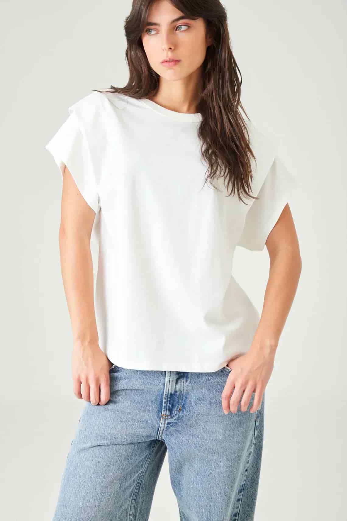Camiseta relaxed fit bolero en hombro en blanco para mujer - miniatura 1
