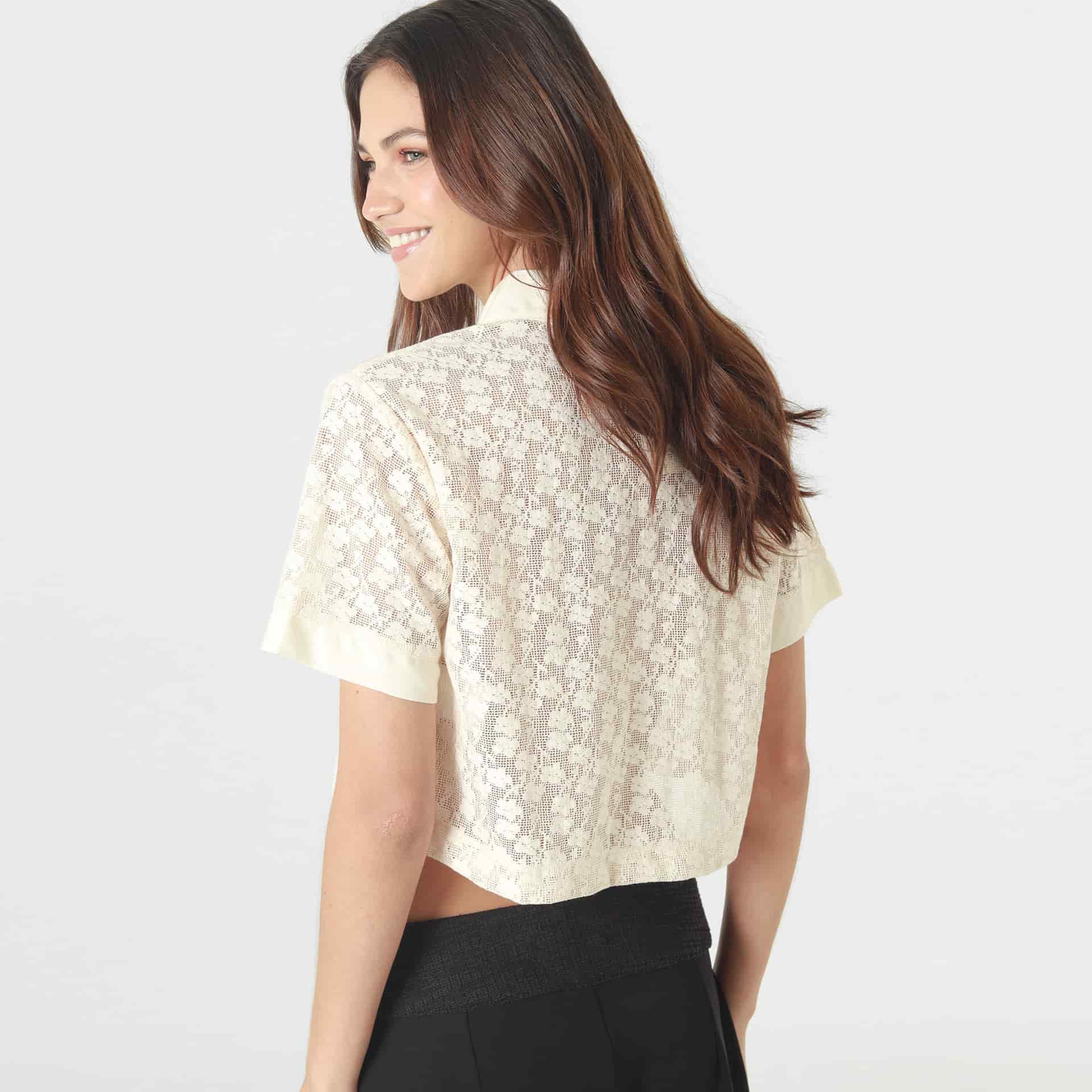 Blusa Crop Cuello Camisero Manga Corta - miniatura 2