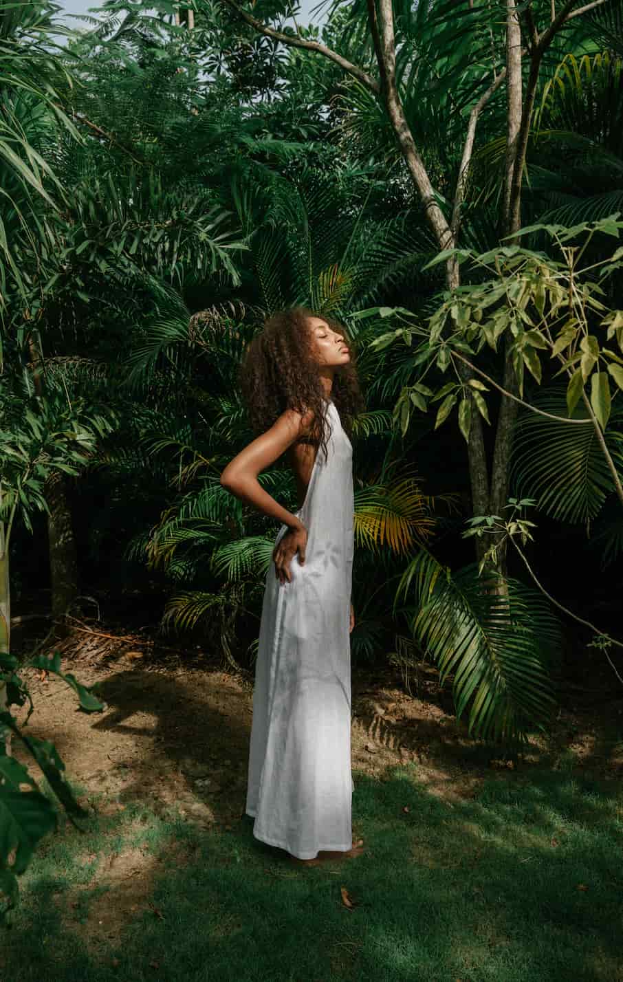 Dakar Hooded Open Back Dress - miniatura 3
