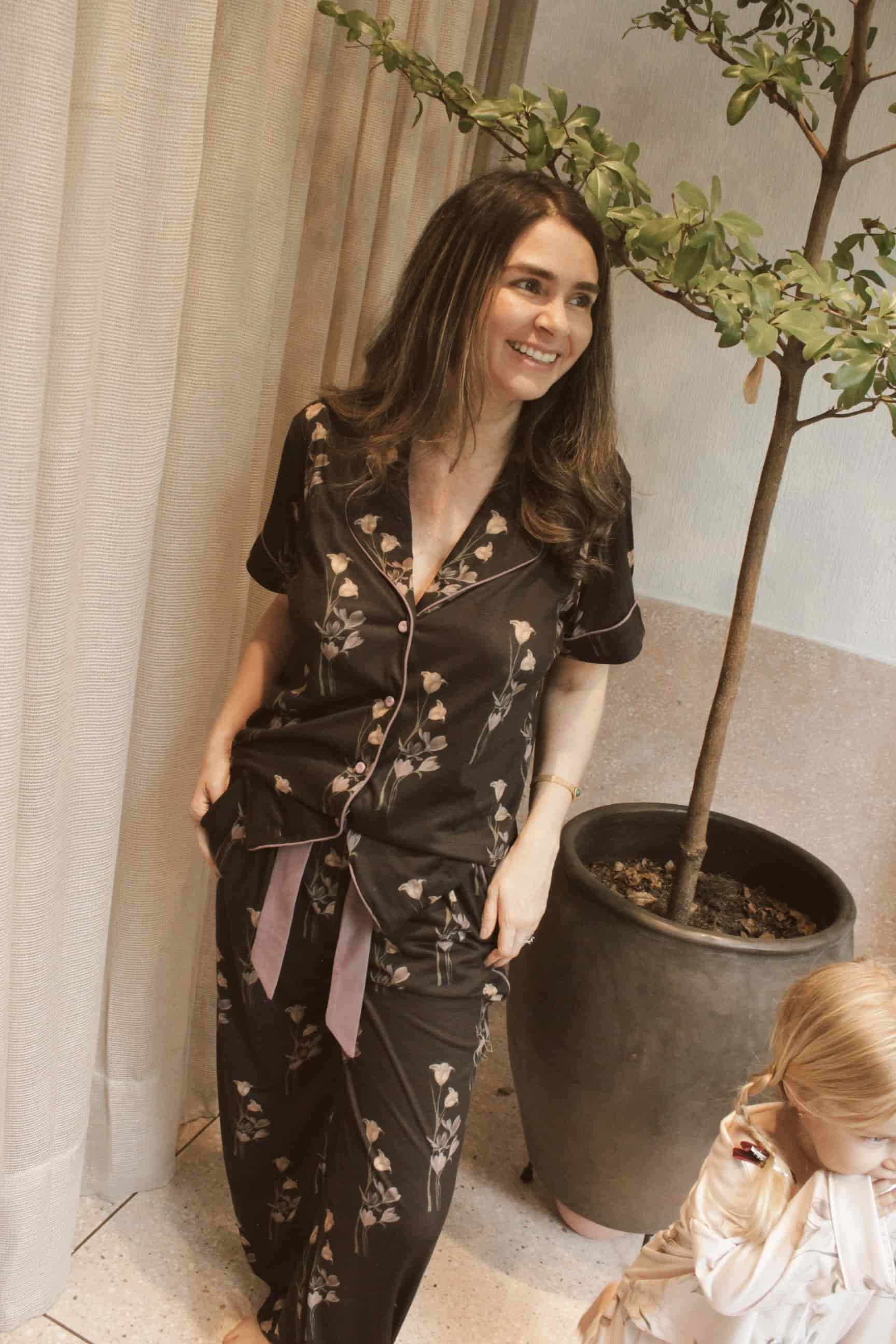 PIJAMA MANGA CORTA + PANT FLORES BLACK - miniatura 3