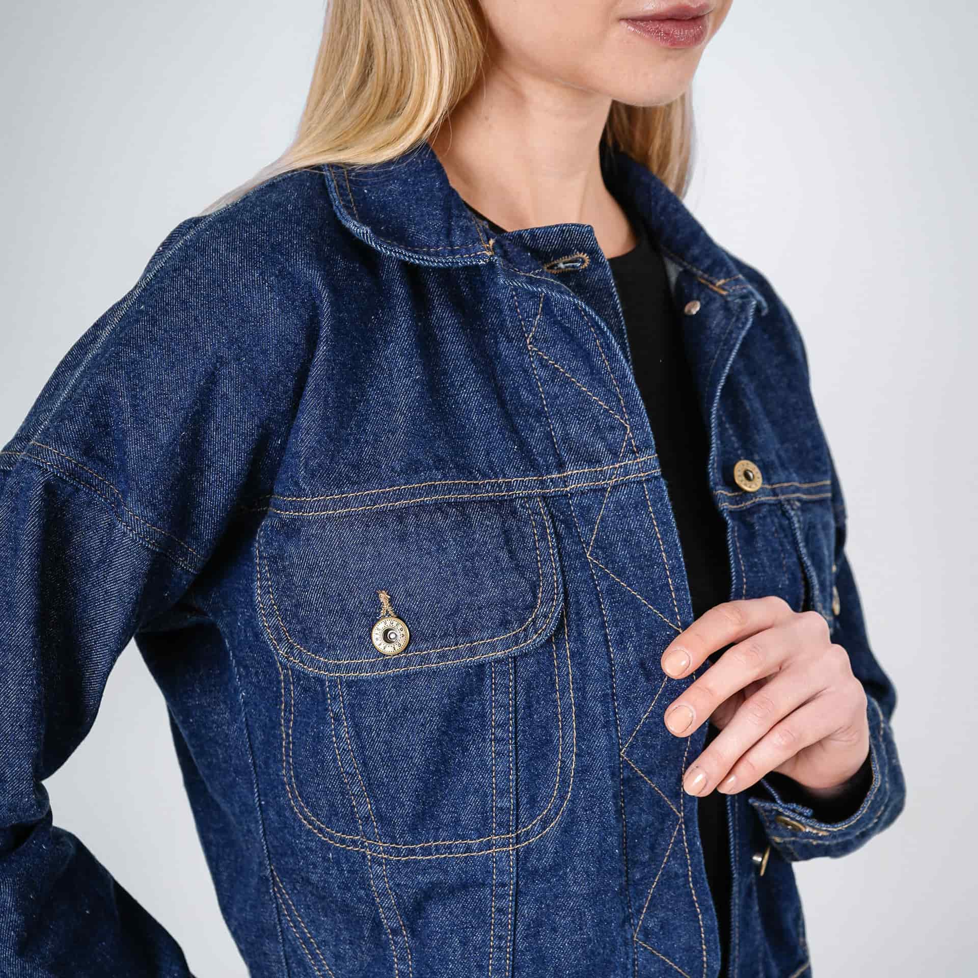 Chaqueta cazadora crop en denim cuello sport - miniatura 4