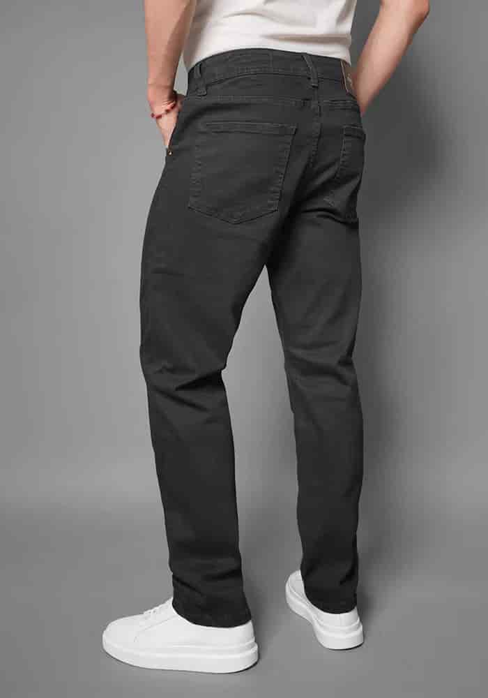 Jean Tono Negro para Hombre marca Thunder - miniatura 2