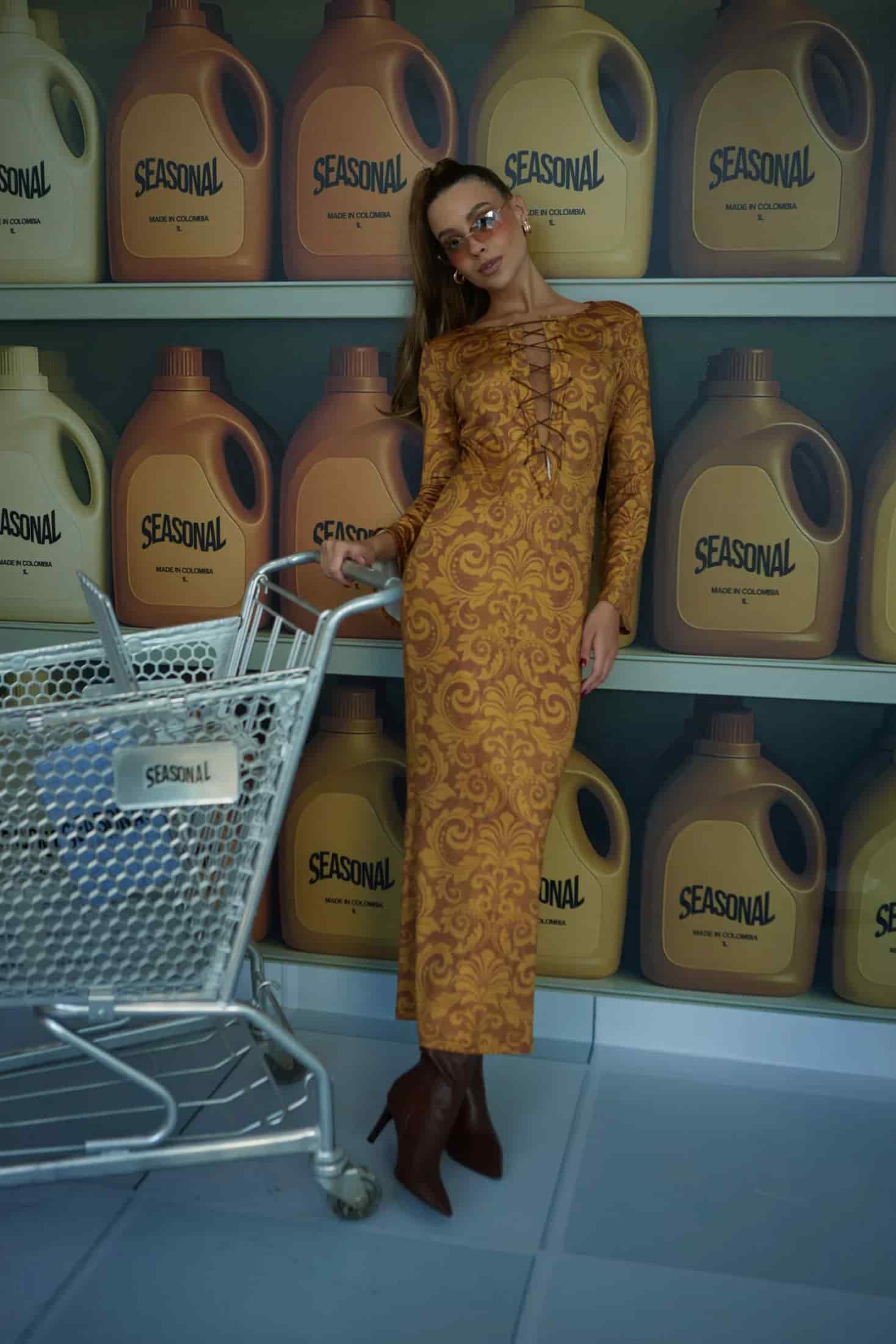 Lace-Up Maxi Dress in Golden Spice - miniatura 3