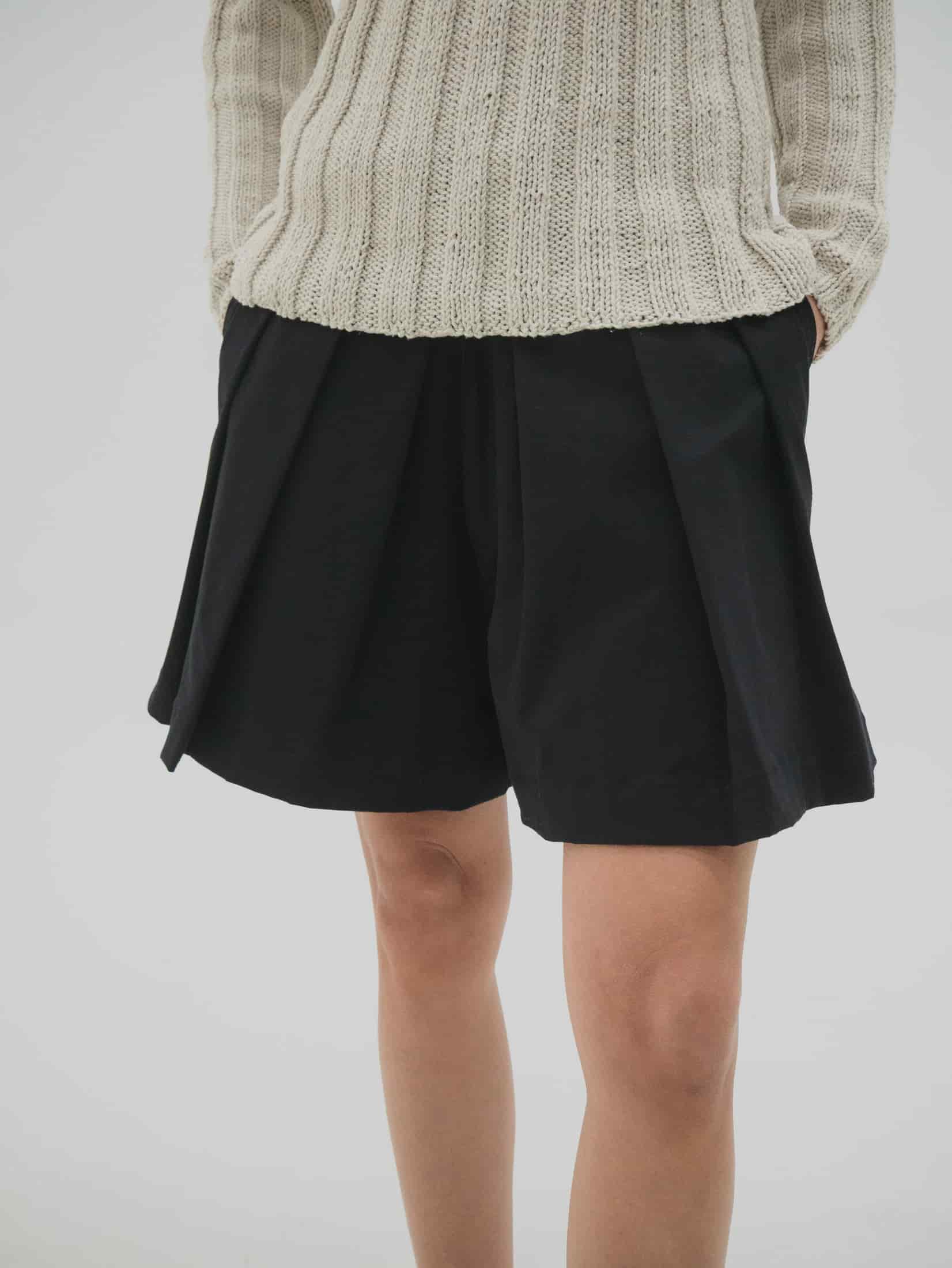 Pleat shorts Mujer - miniatura 3