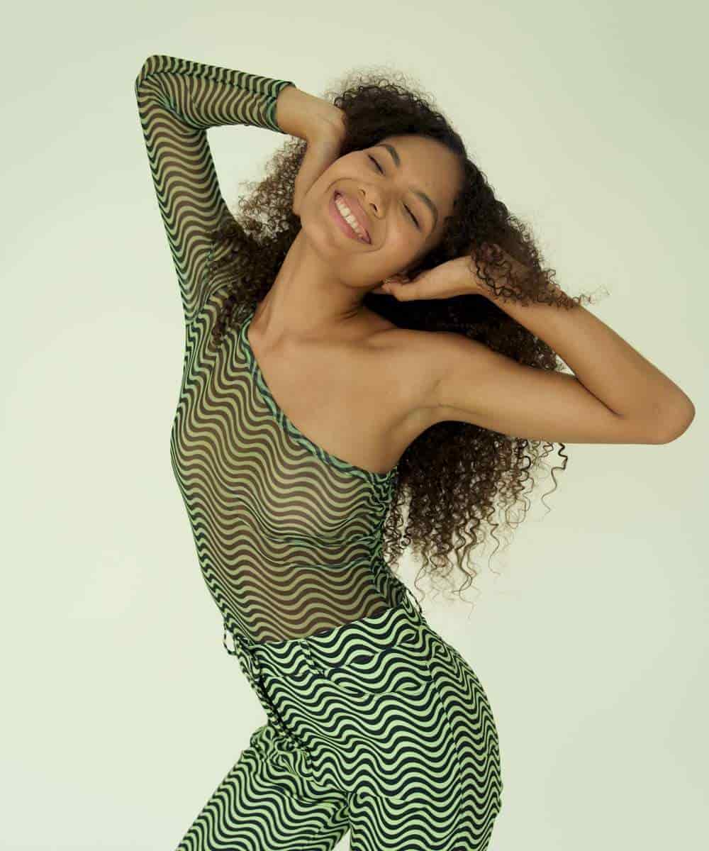 One-Shoulder Top in Far-Out Green - miniatura 1