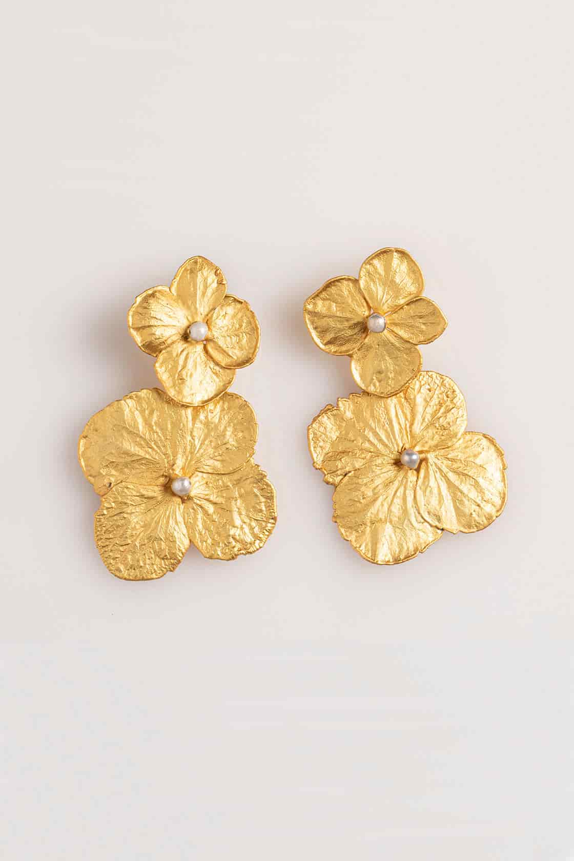 DOUBLE HYDRANGEAS AND PEARL EARRINGS - miniatura 1
