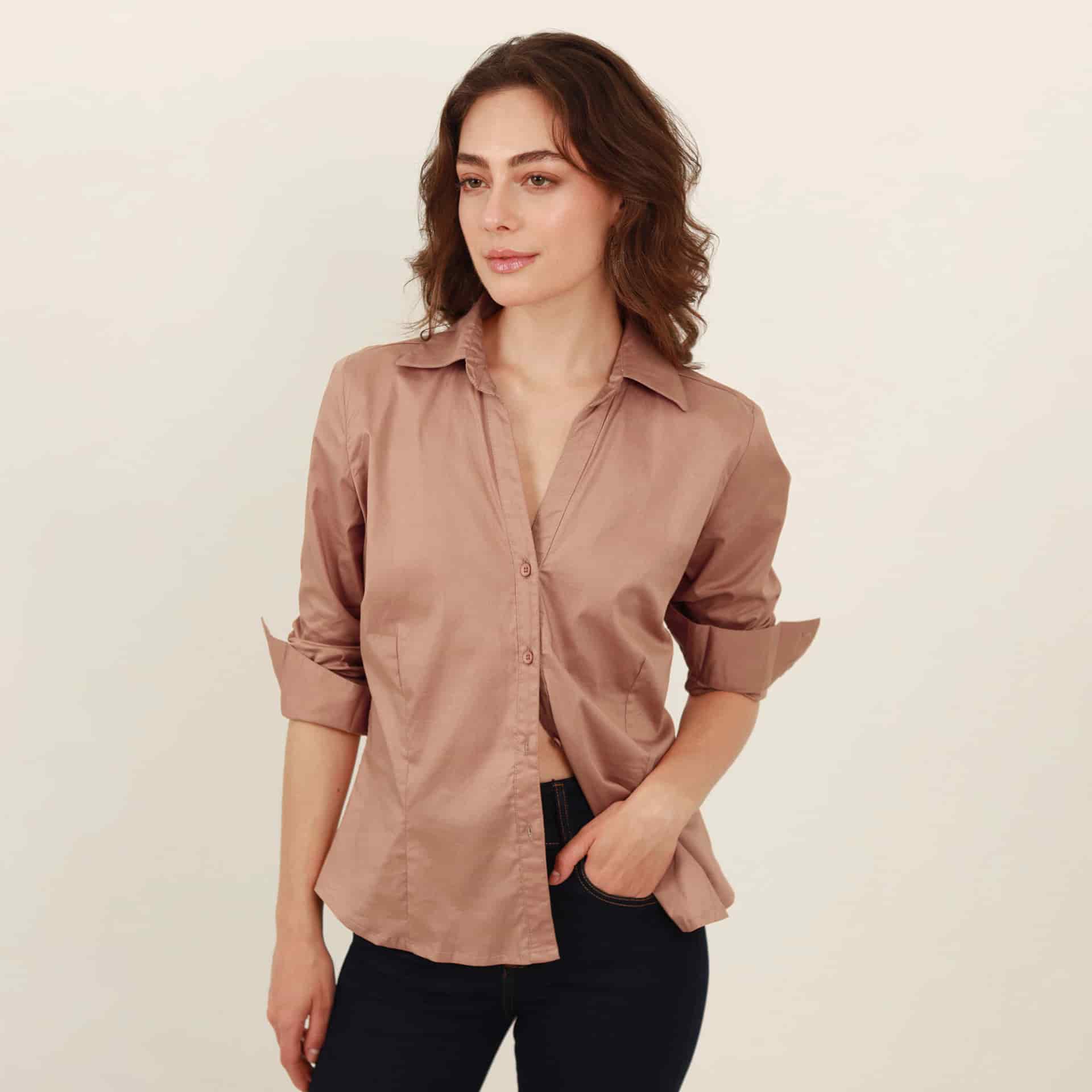 Blusa abierta cuello sport manga larga con pinzas de entalle - miniatura 3