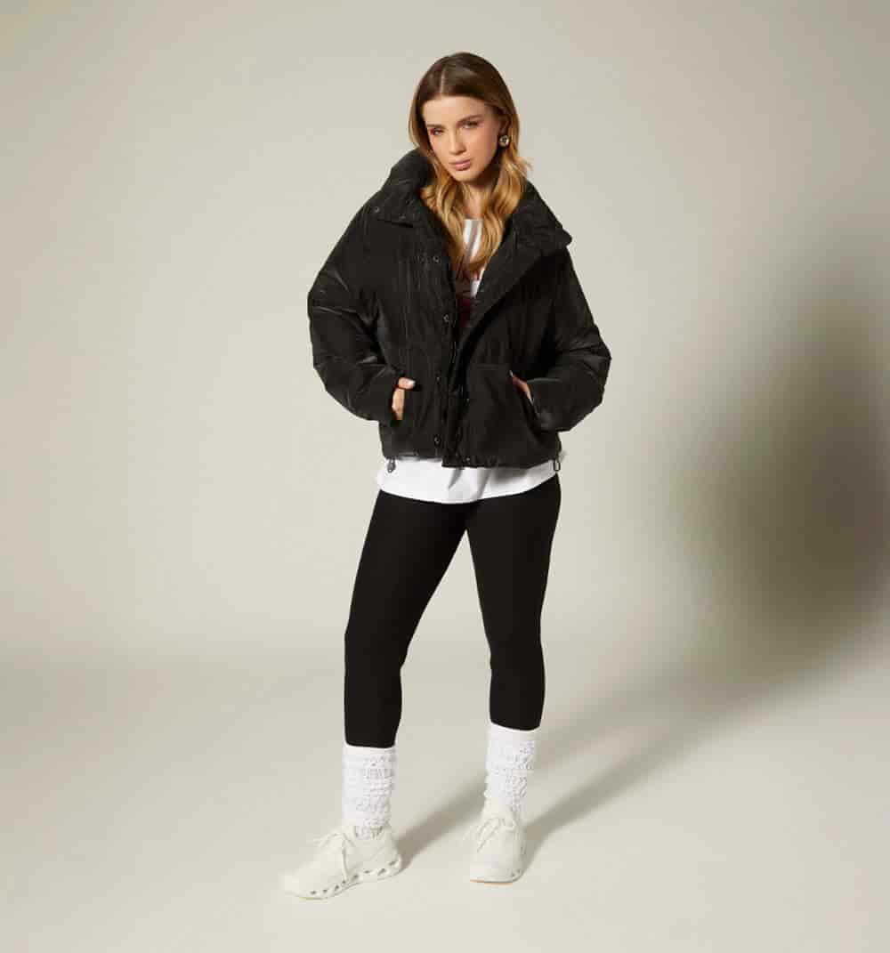Chaqueta acolchada con capucha - miniatura 8