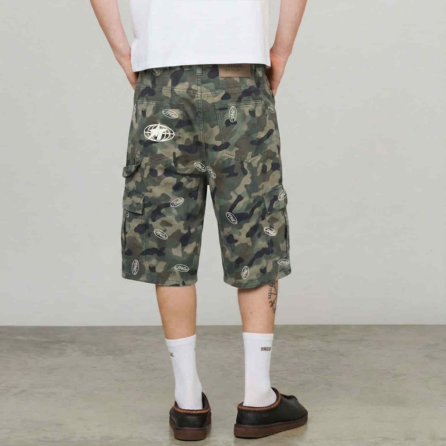 Intuition Camo Cargo Jorts - Green - miniatura 2