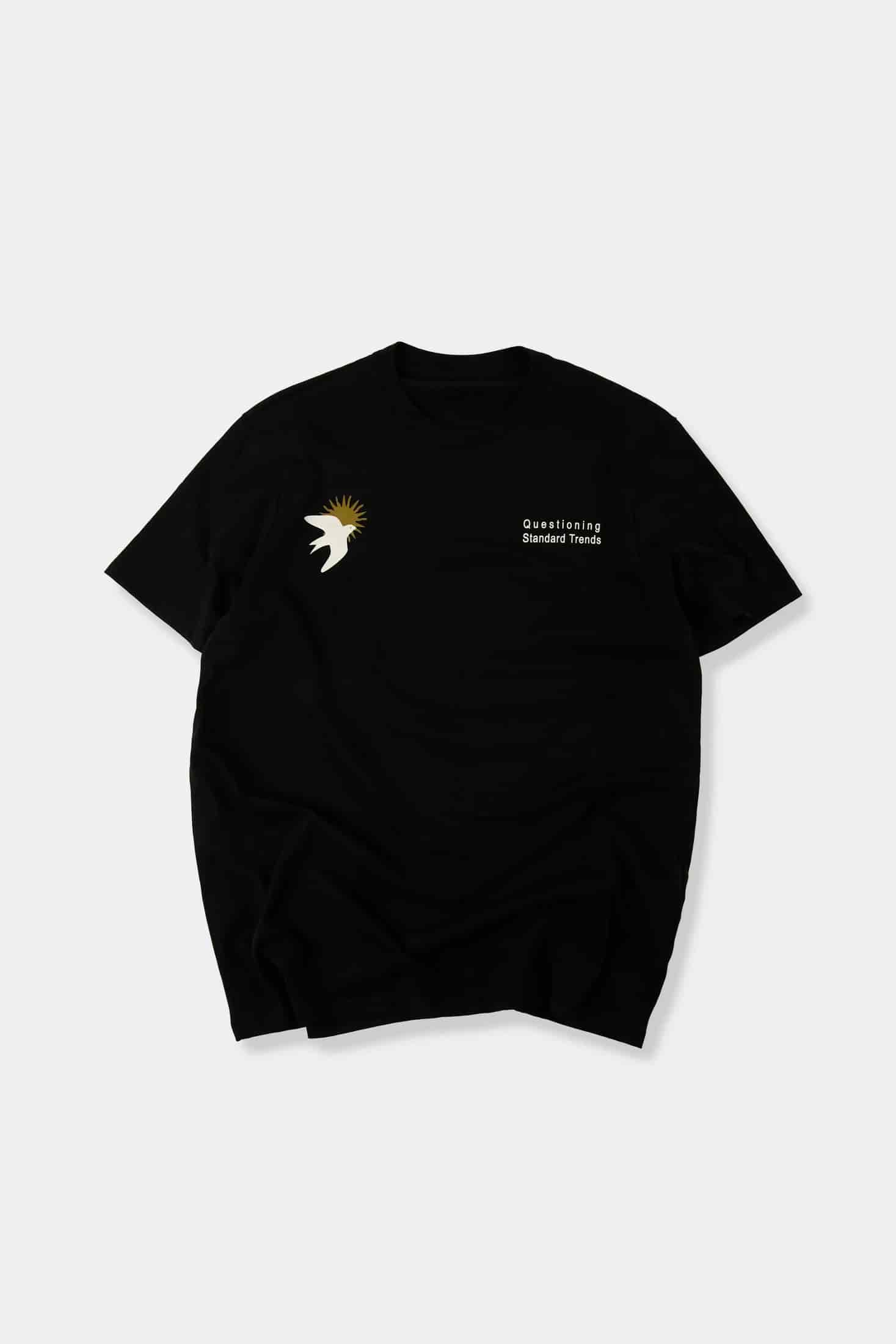 CAMISETA ESPECIAL ESTAMPADO LOCALIZADO COLOR NEGRO - miniatura 1