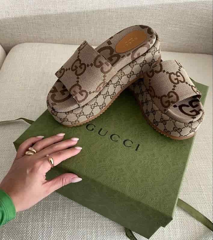 SANDALIA GUCCI LETRA CAFE - miniatura 1