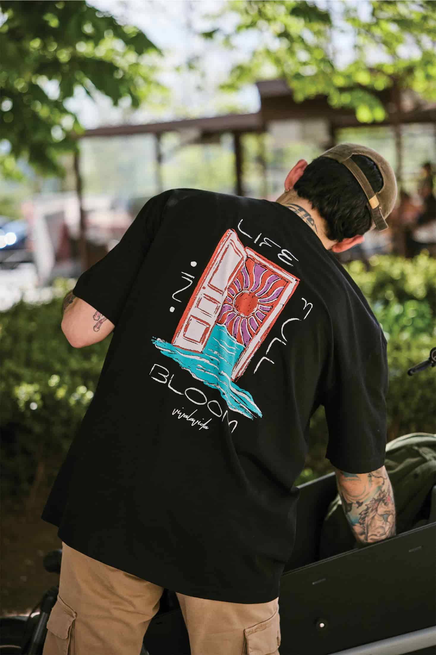CAMISETA OVERSIZE BLOOM - miniatura 1