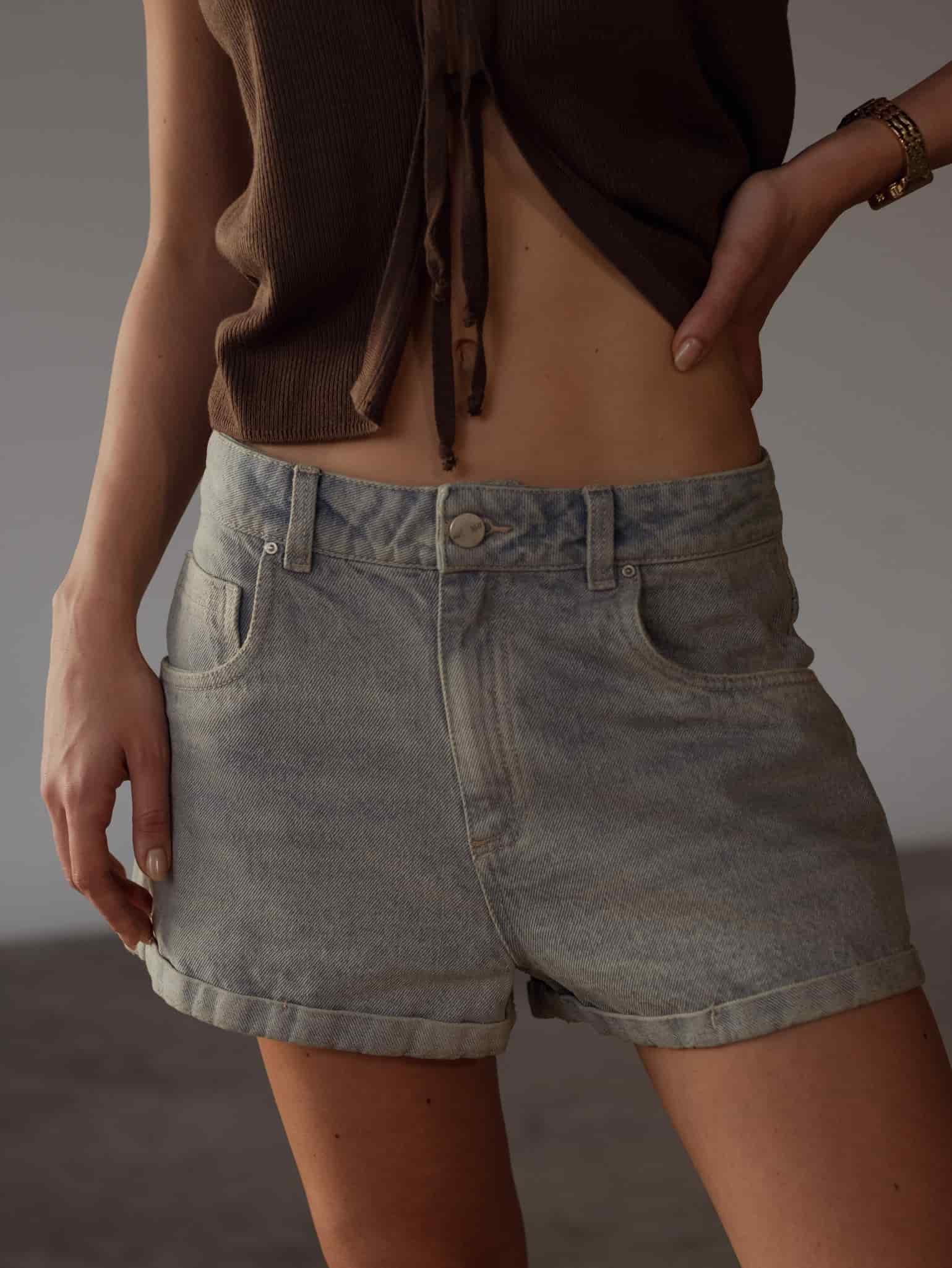 LOW RISE DENIM SHORT  - DIRTY ICE BLUE - miniatura 12