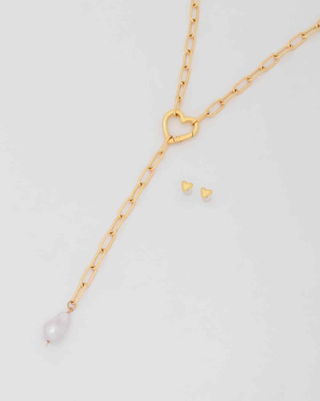 Collar Corbatín Corazón Perla + Aretes - miniatura 2