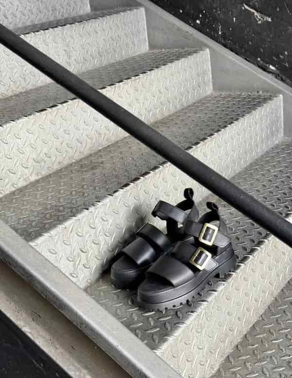 SANDALIAS CHUNKY NEGRO - miniatura 9