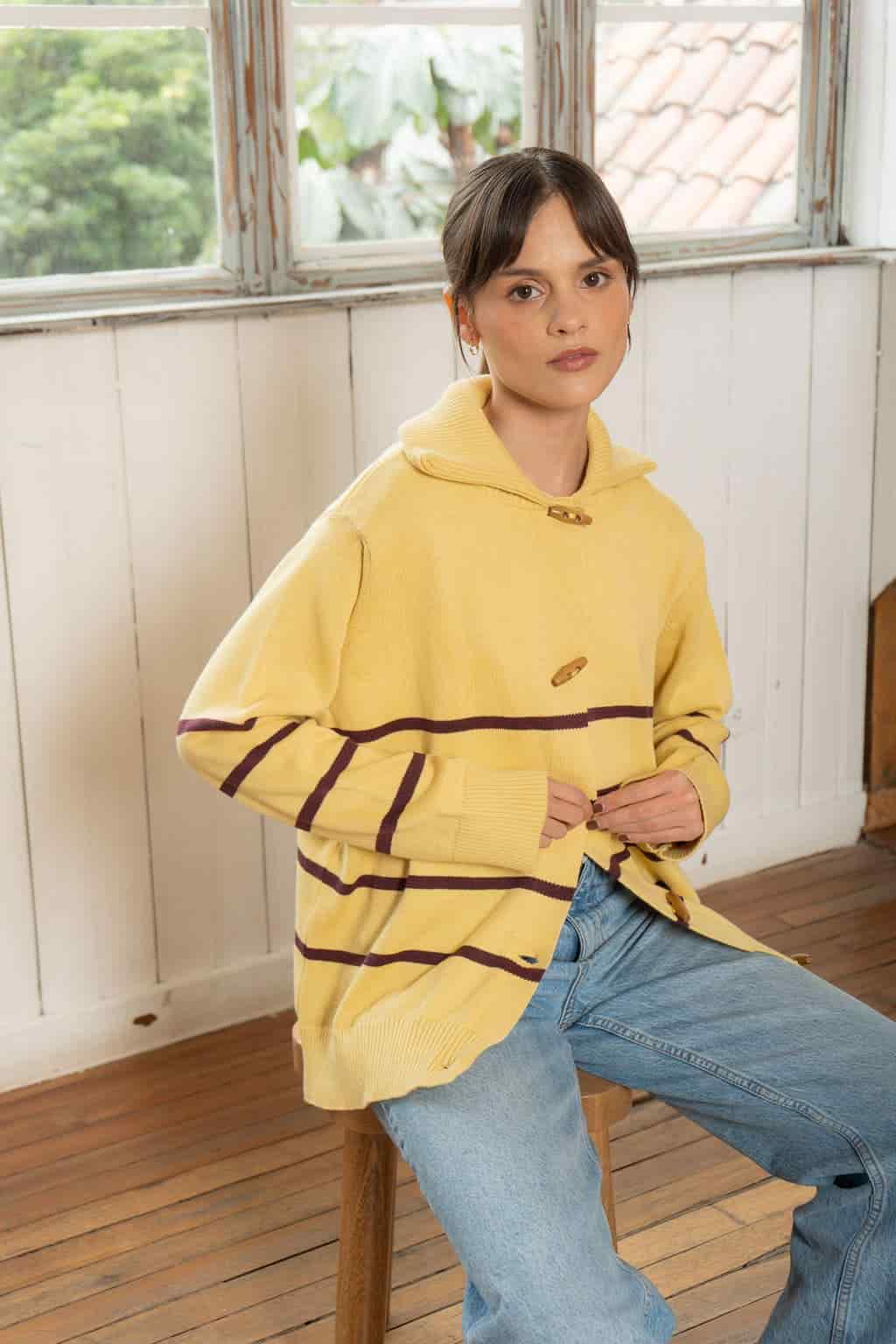 Sweater Botones Madera Amarillo - miniatura 1