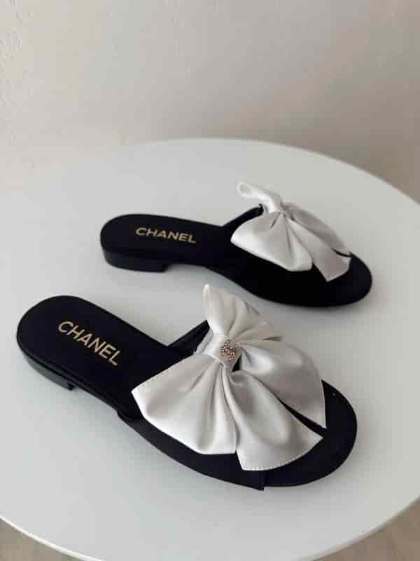 SANDALIA CHANEL MONO BLANCO - miniatura 4