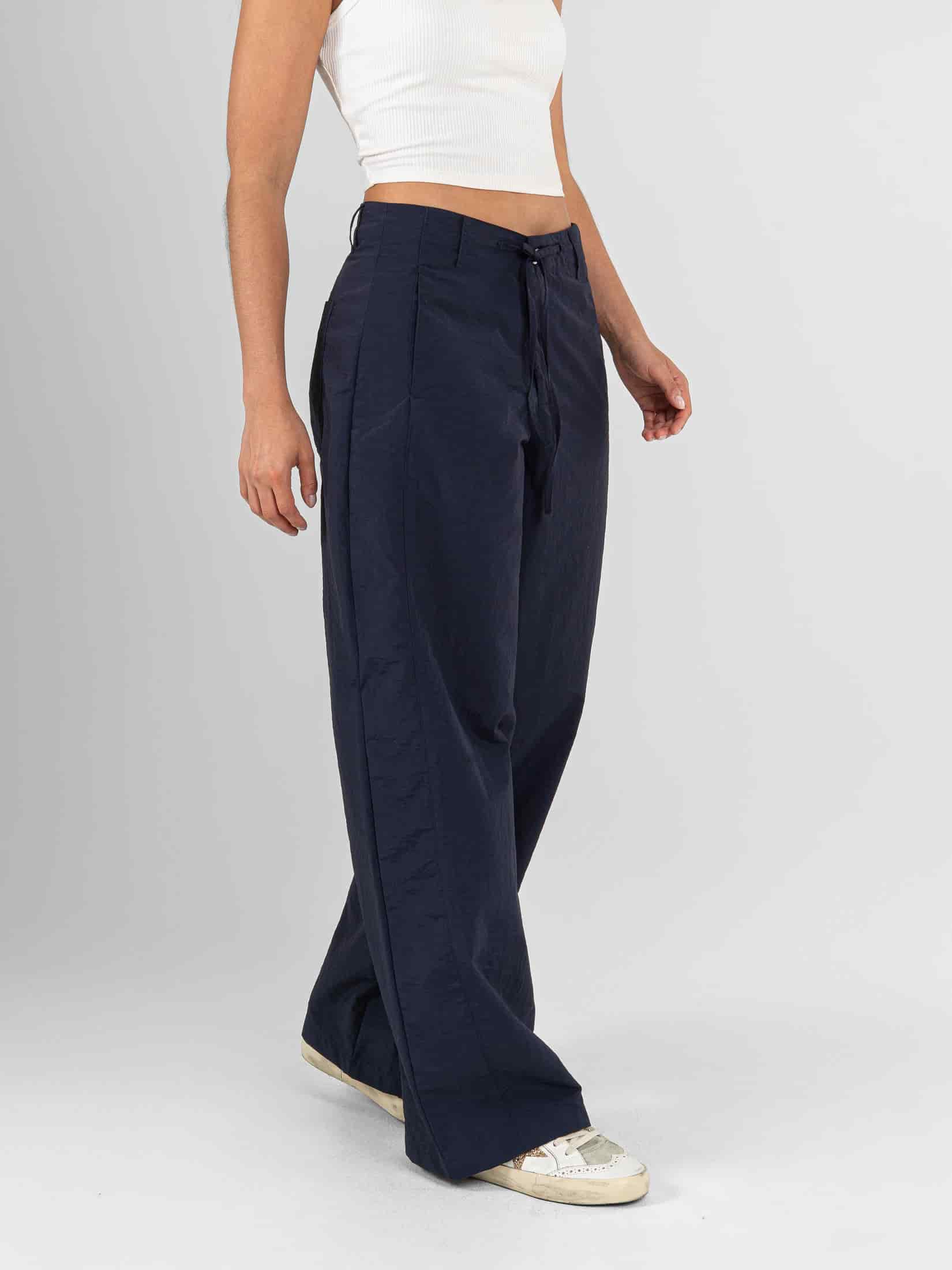 Ref: 0620570 Pantalón cargo liviano, tono azul oscuro, silueta amplia, tiro alto - miniatura 3