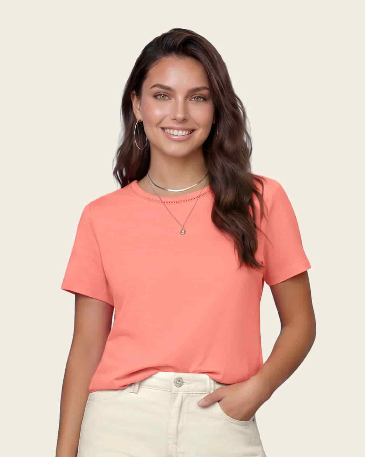 Camiseta manga corta con aplique en el cuello - miniatura 2