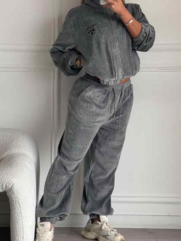 CONJUNTO PRADA GRIS TELA TOALLA - miniatura 2
