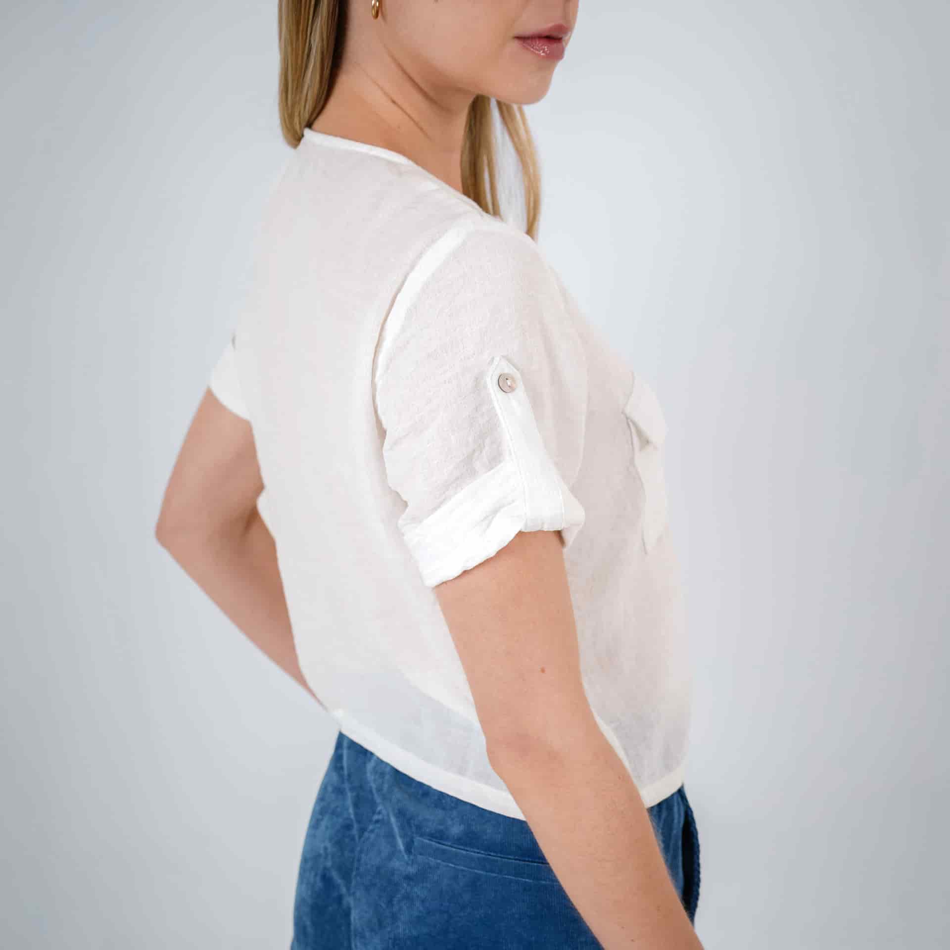 Blusa abierta escote redondo manga corta con charreteras - miniatura 3