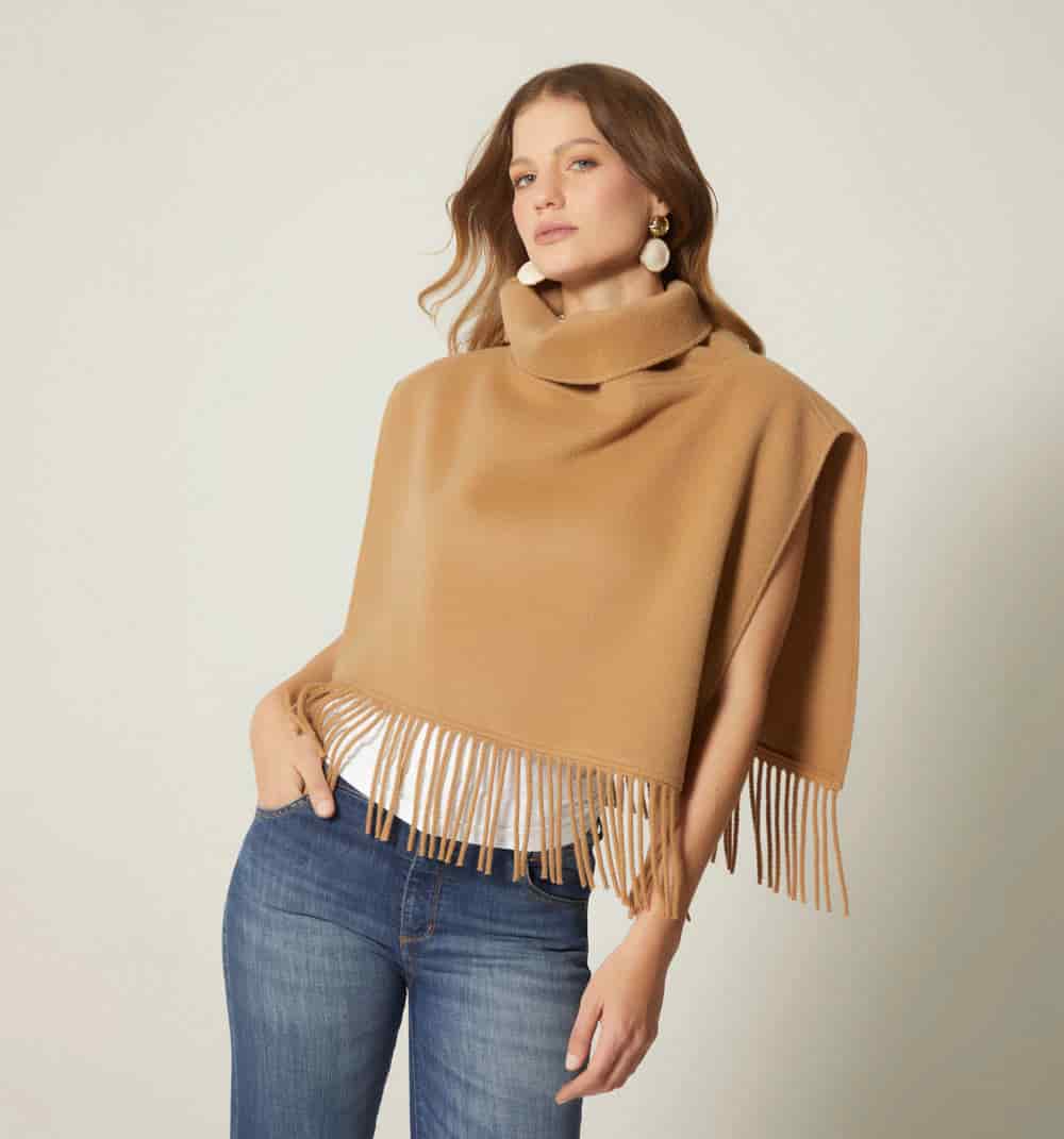 Poncho corto con flecos - miniatura 10