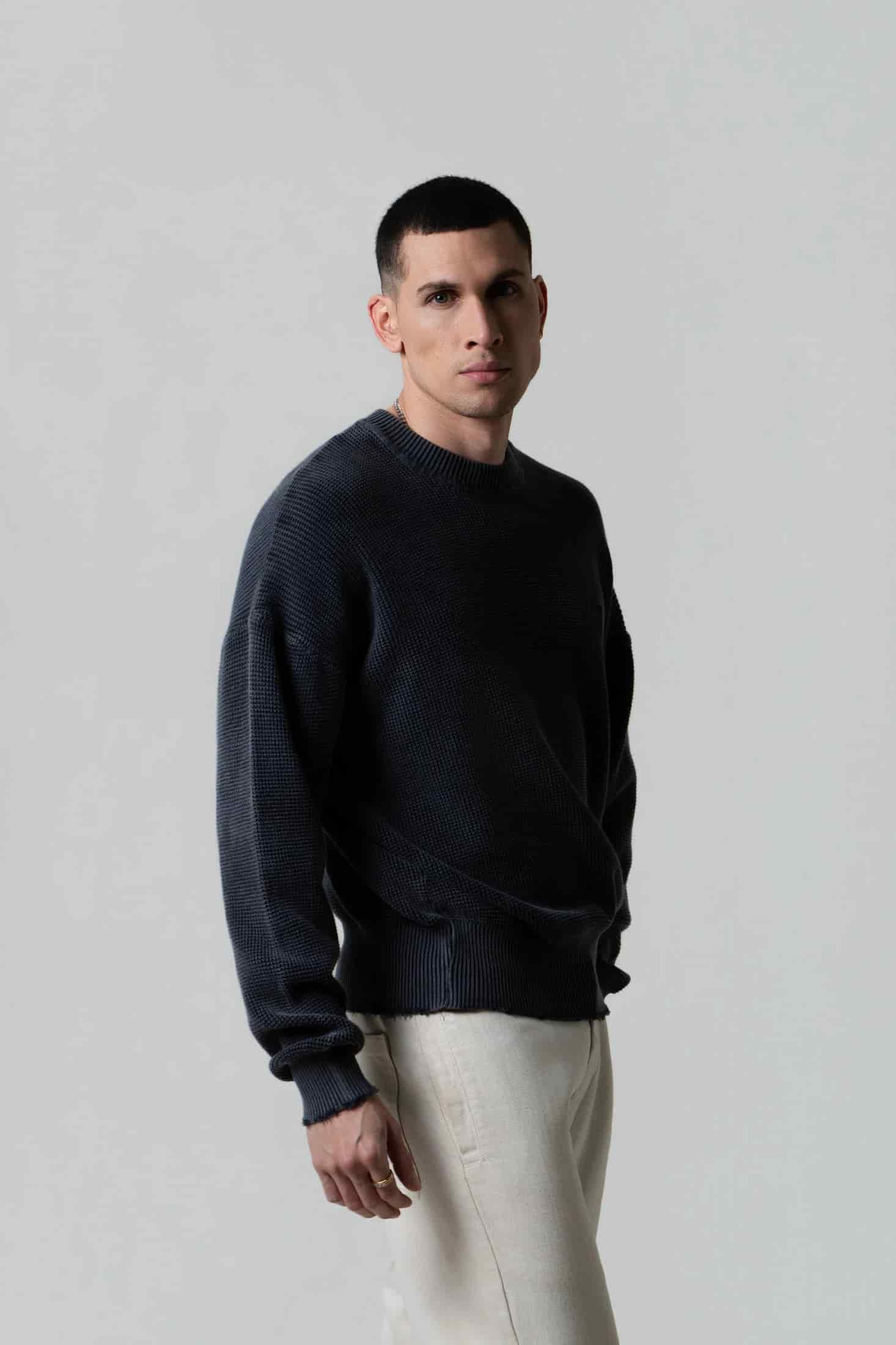 SWEATER CERRADO COLOR GRIS MEDIO - miniatura 3
