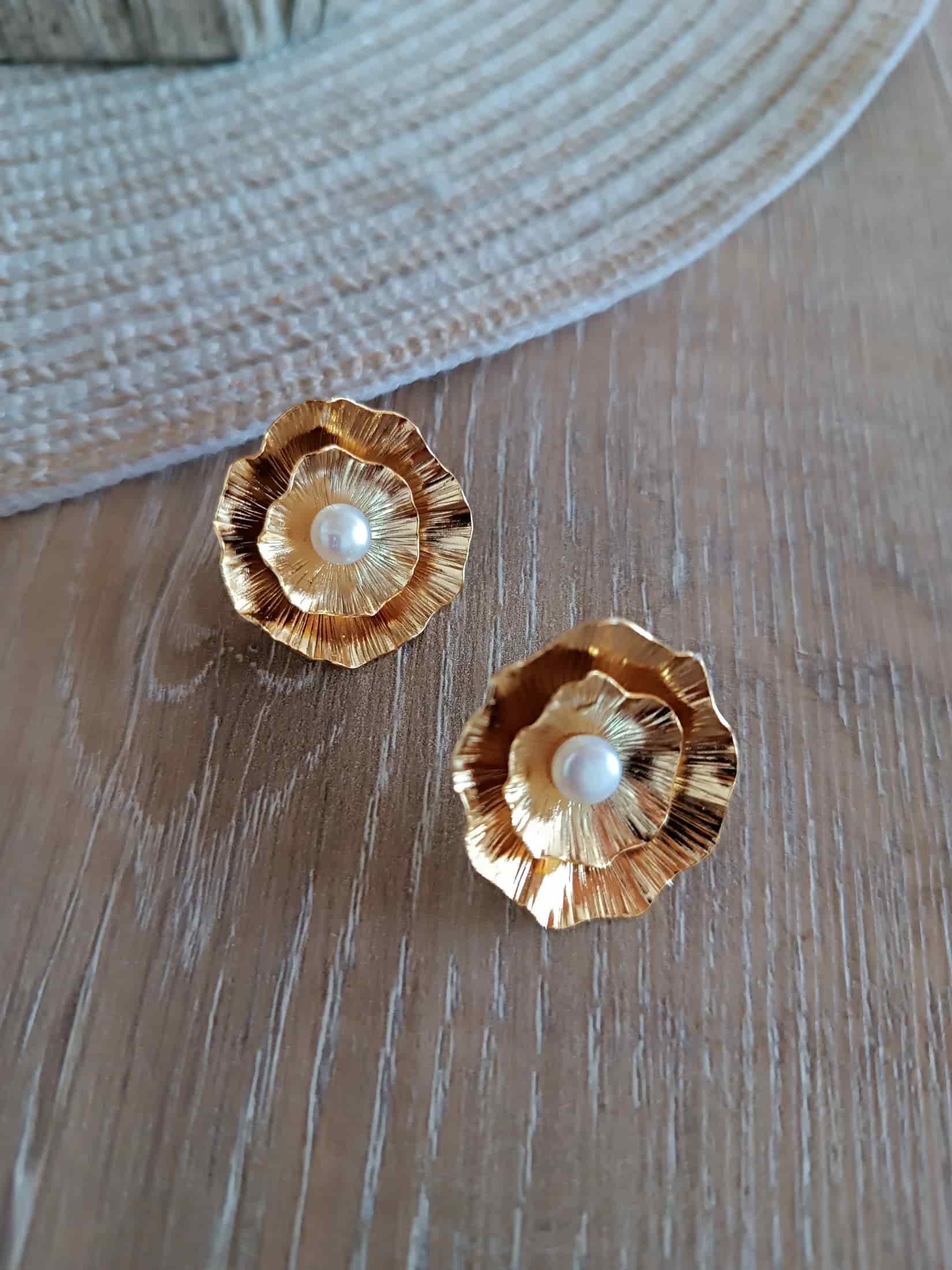 Aretes dorados con perla, Candela - miniatura 4