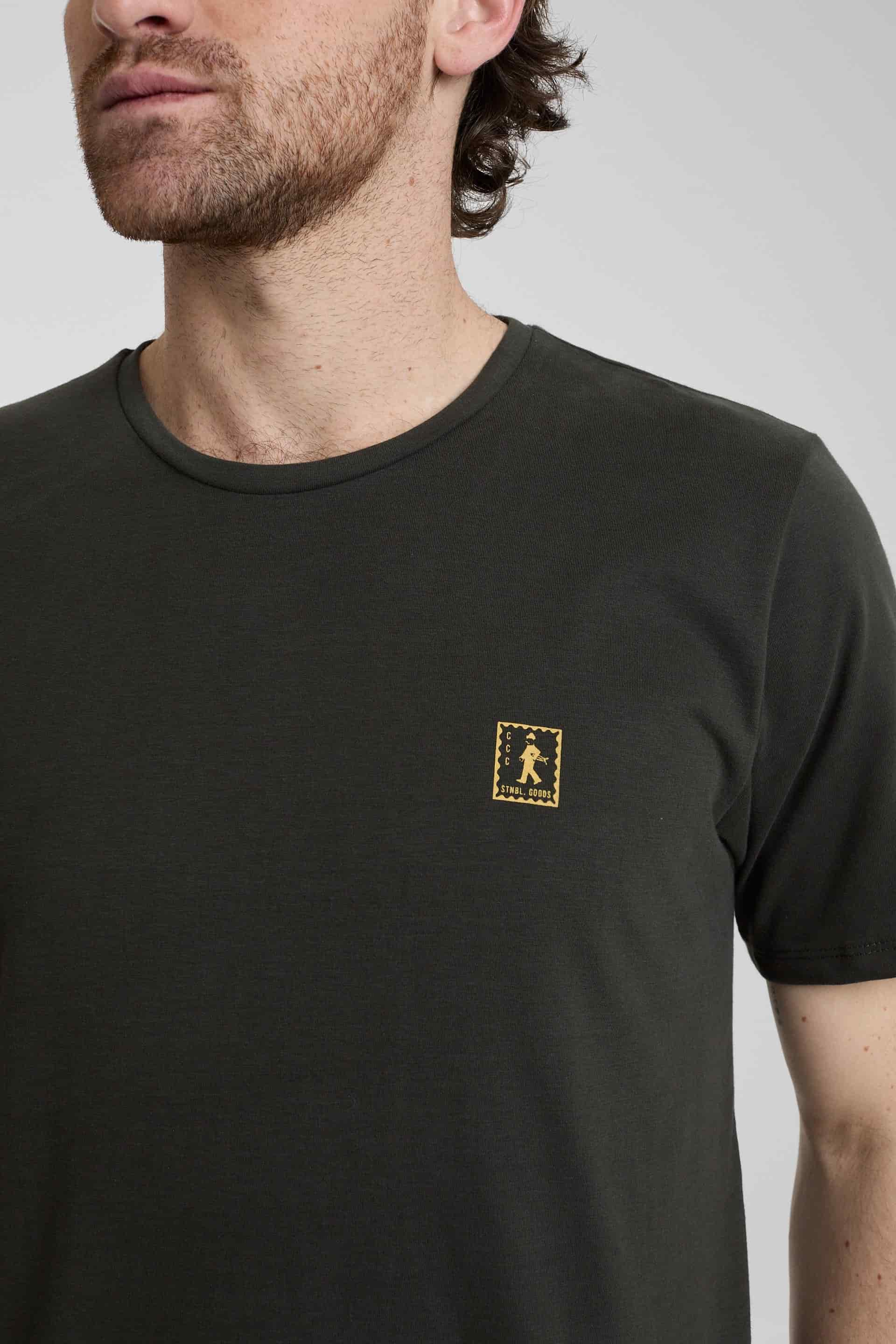 Camiseta Carry The Essentials - miniatura 3