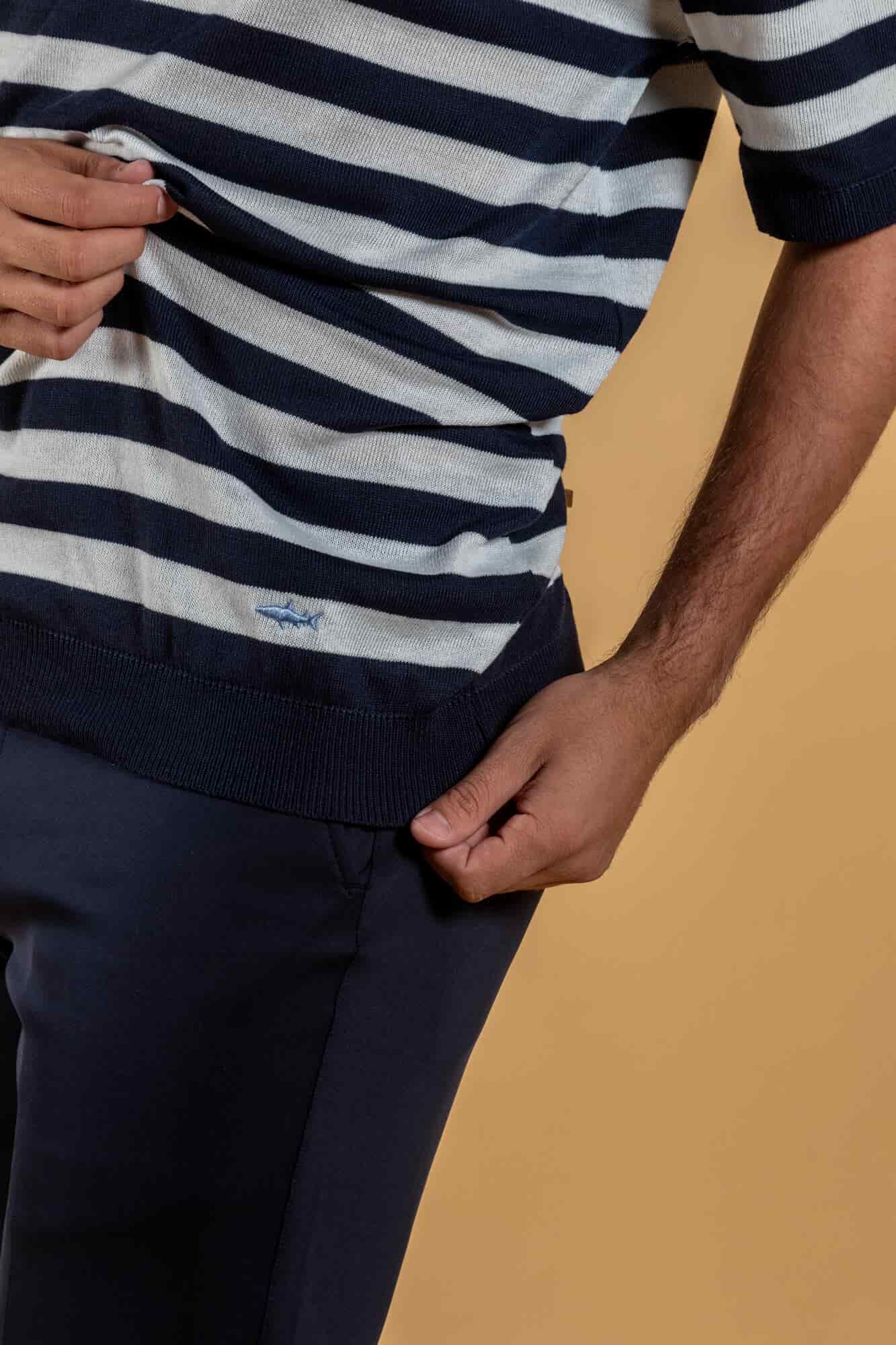 CAMISETA DE PUNTO BLANCA RAYAS AZULES - miniatura 2