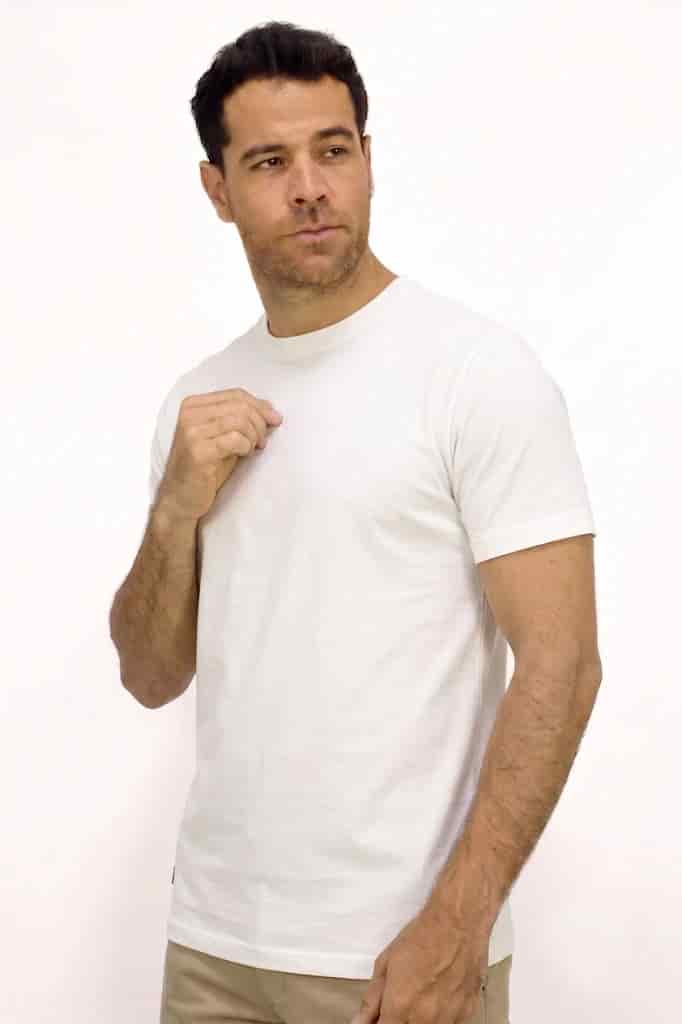 CAMISETA BÁSICA LIVIANA CUELLO REDONDO MARFIL PARA HOMBRE - miniatura 2