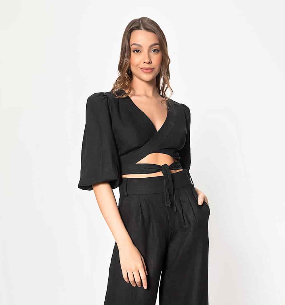 Blusa corta cruzada multiples pespuntes - miniatura 1
