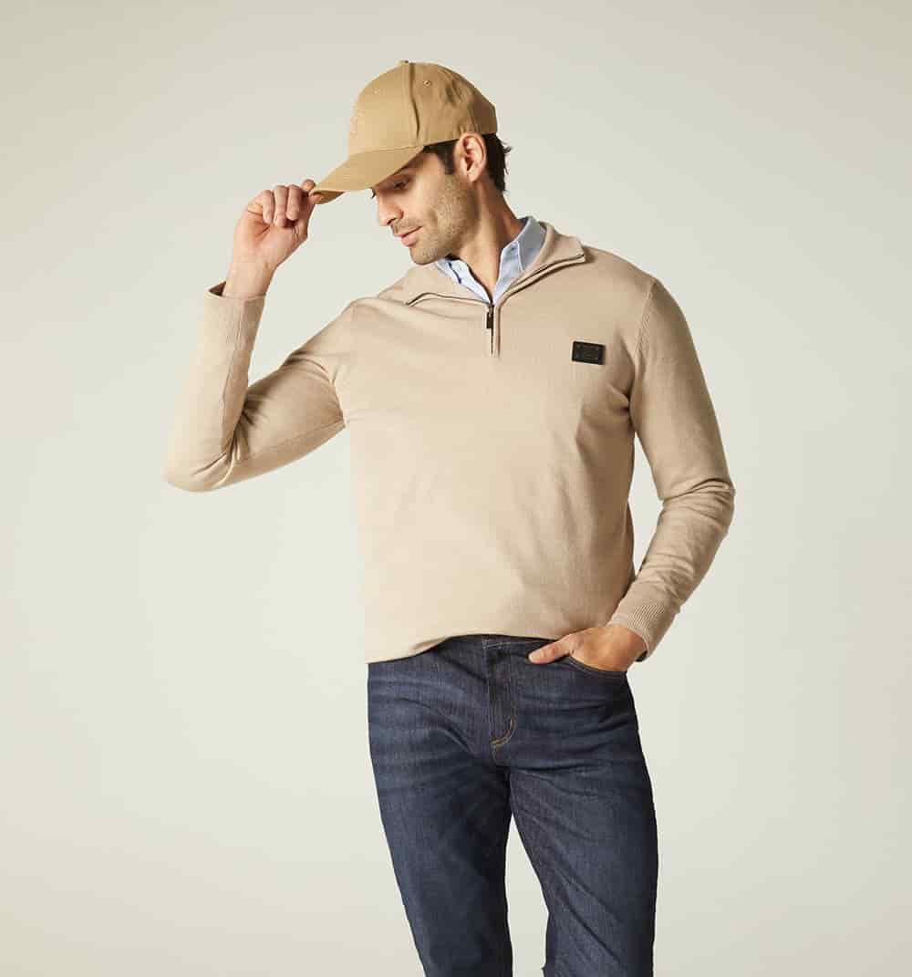 Buzo para hombre con placa cuello alto con cierre - miniatura 1