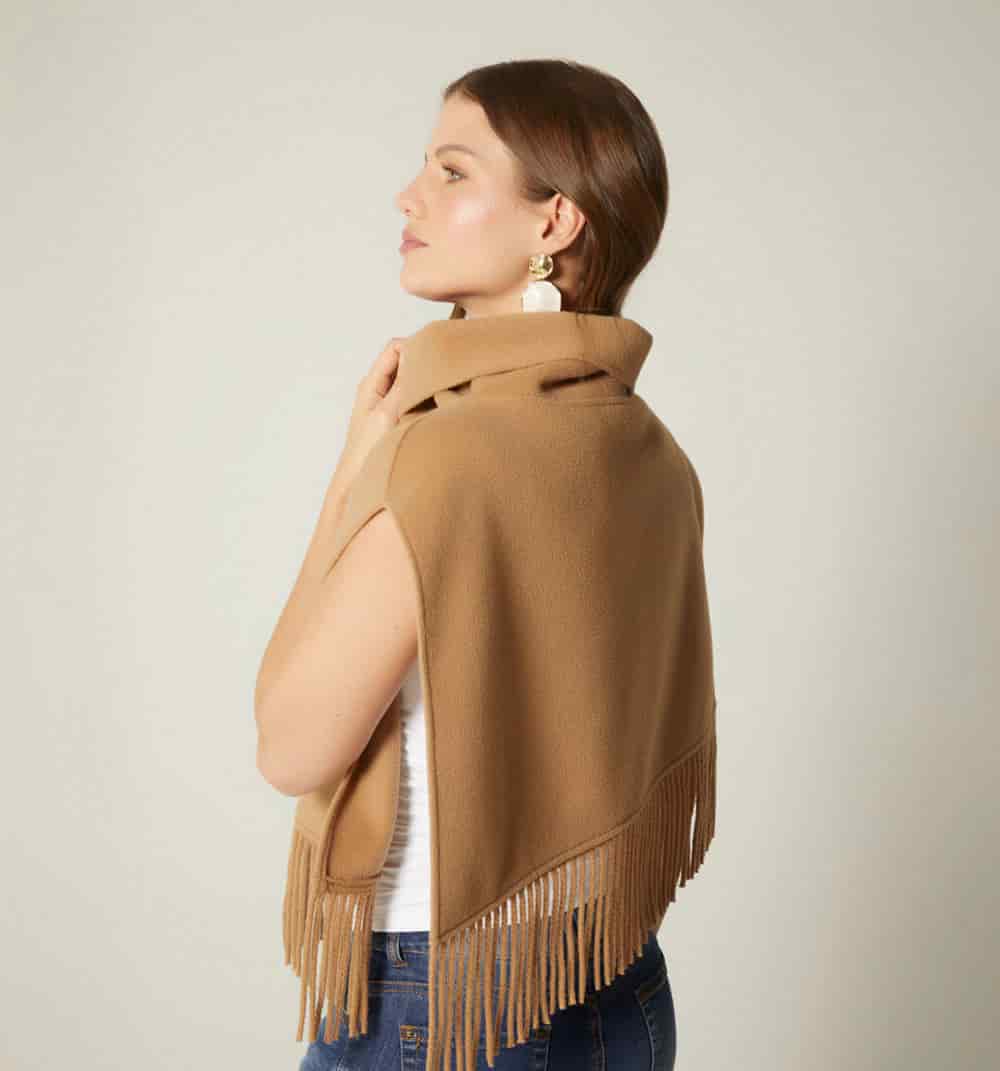 Poncho corto con flecos - miniatura 9