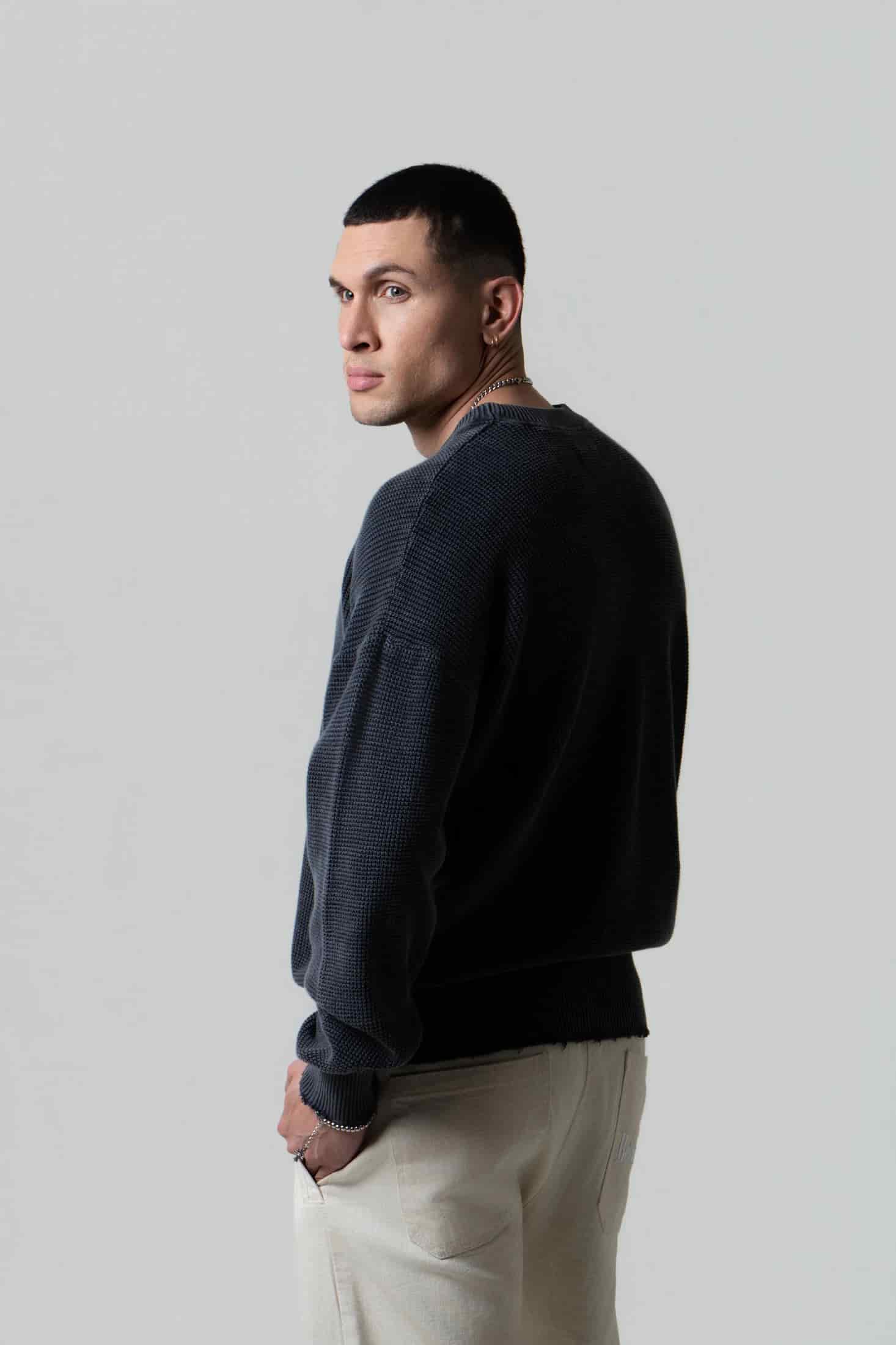 SWEATER CERRADO COLOR GRIS MEDIO - miniatura 4
