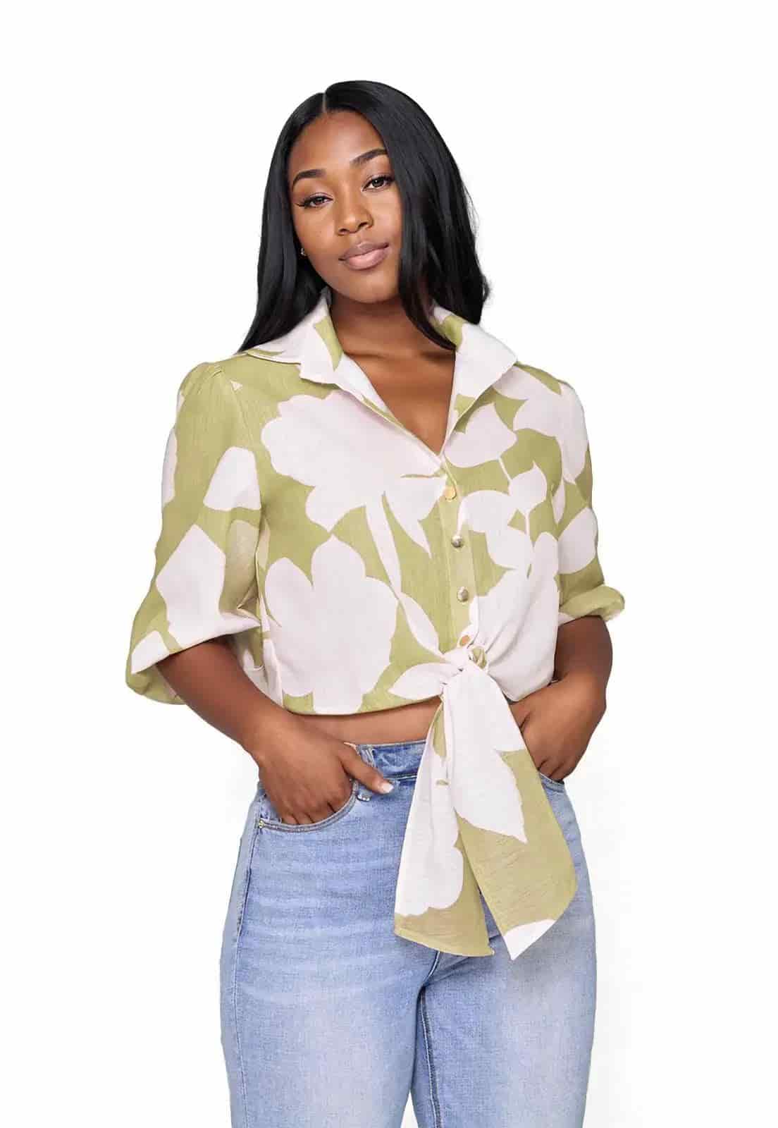 Camisa Crop Floral Manga 3/4 con botones - miniatura 2