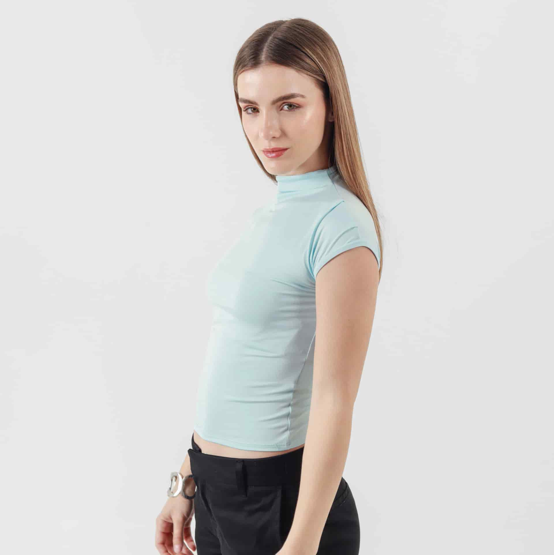 Camiseta básica cuello alto manga sisa rodada - miniatura 1