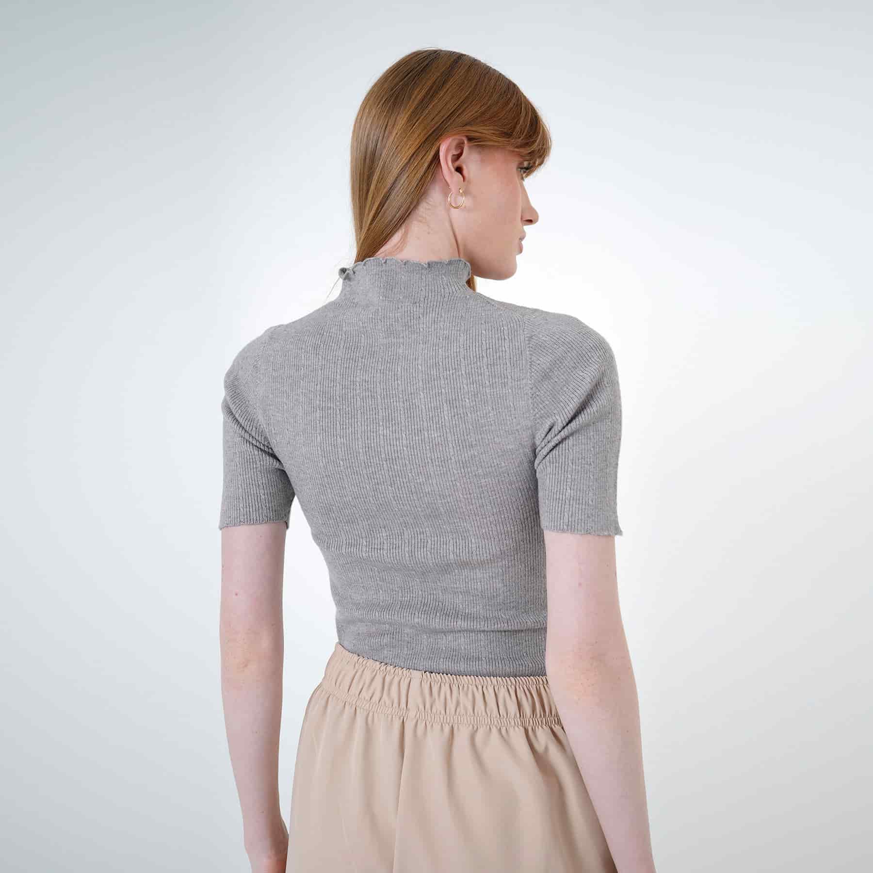 Sweater canale cuello alto manga corta - miniatura 2