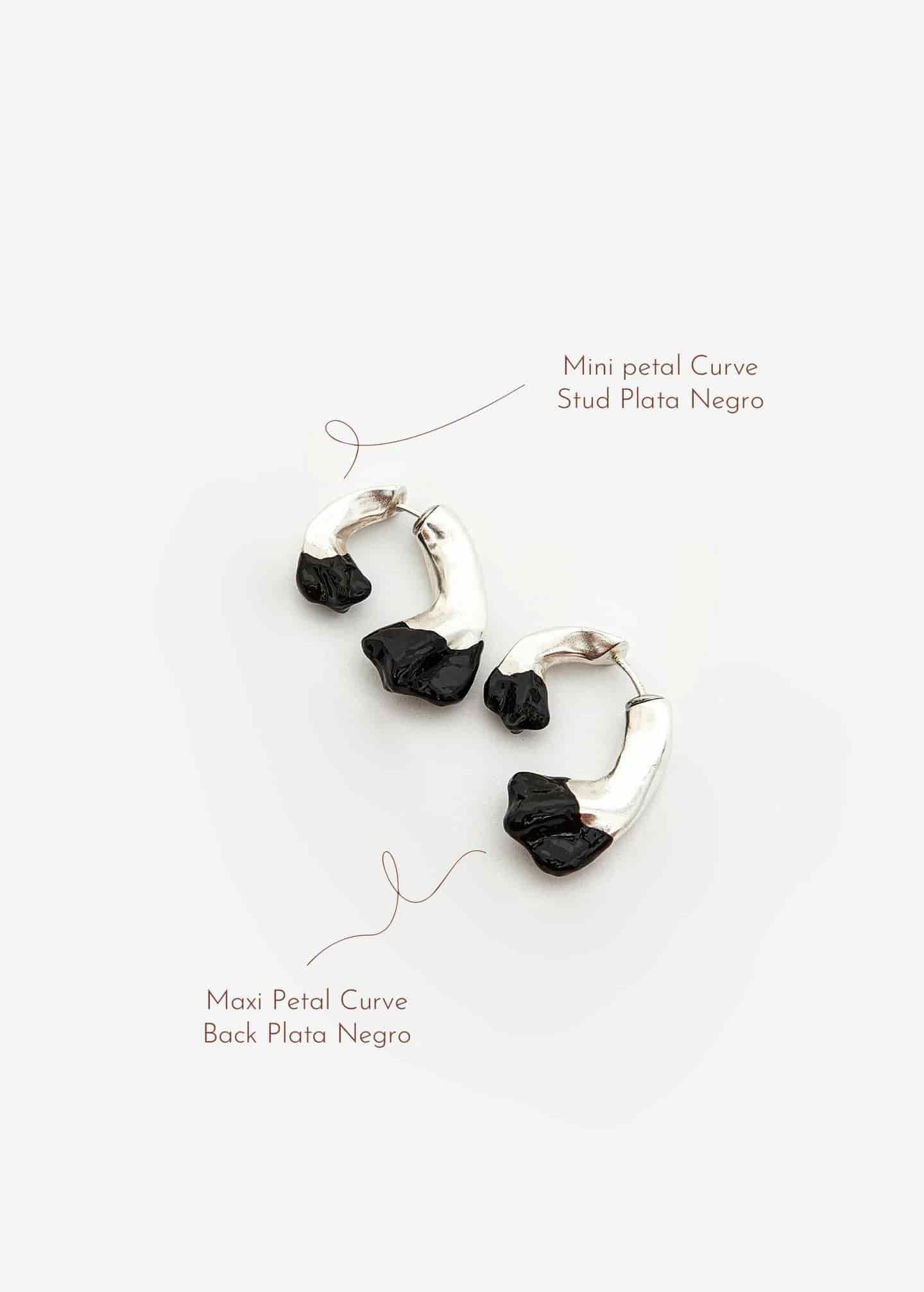 Mini Petal Curve Stud Plata Negro - miniatura 6