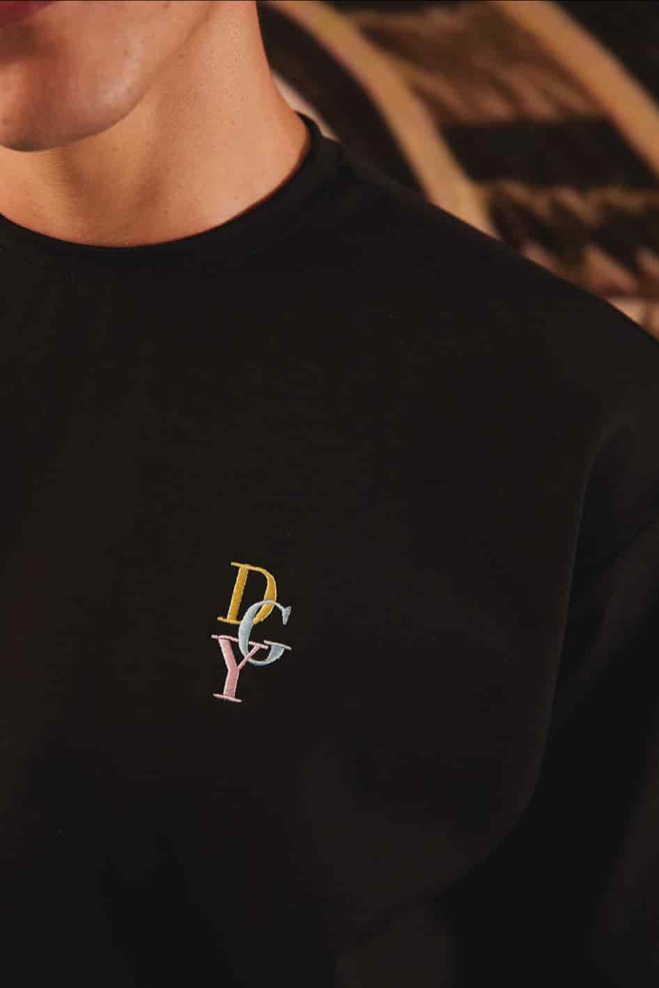 Camiseta Confort DGY Negro - miniatura 2