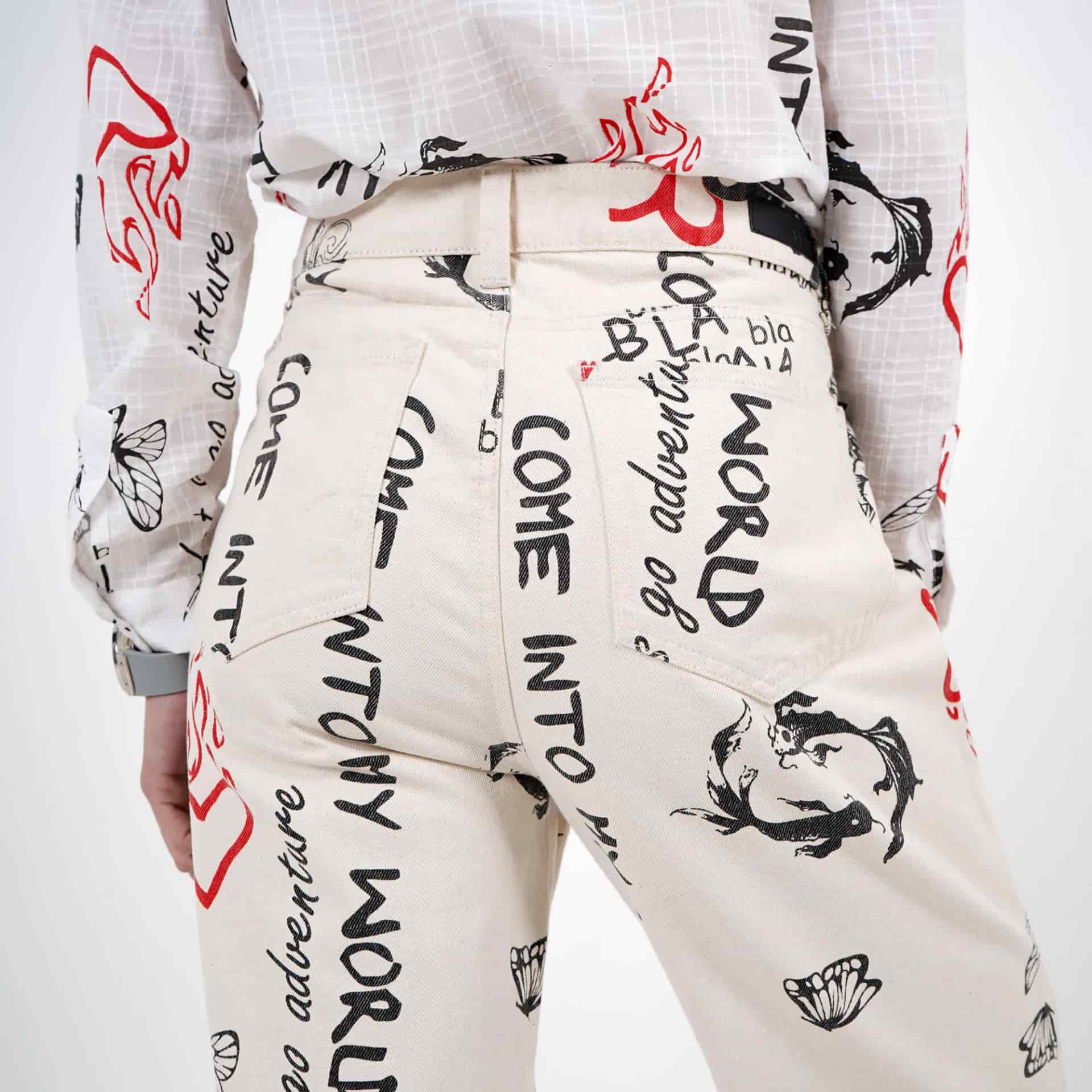 Pantalón estampado textos bota recta - miniatura 4