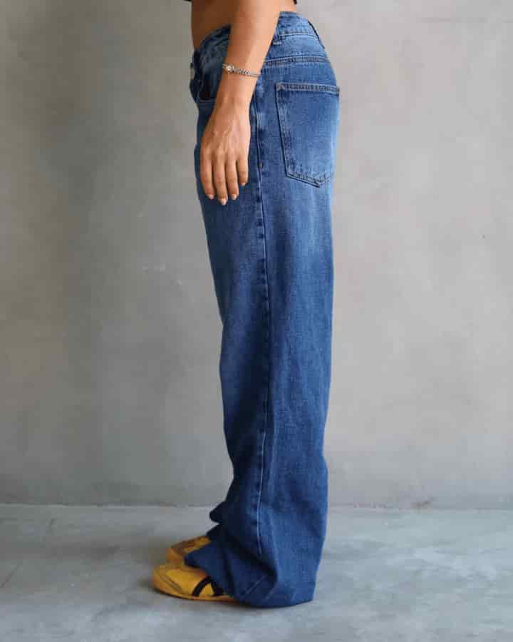 JEAN LOW WIDE FIT TIRO BAJO ANCHO AZUL OSCURO - miniatura 4