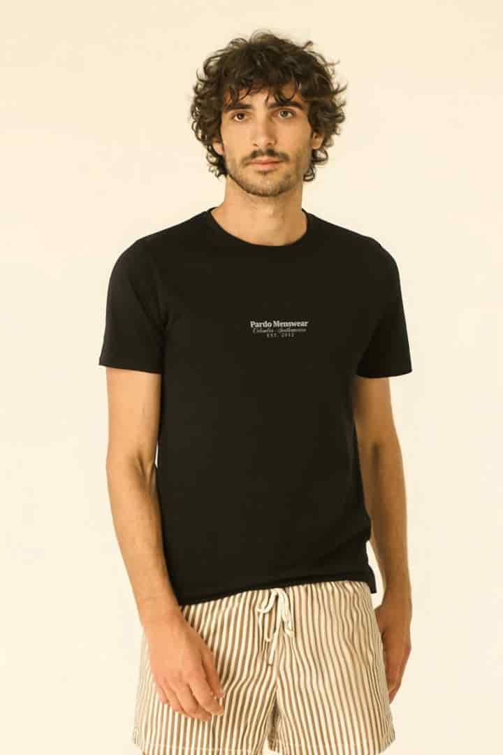 Camiseta negra trademark - miniatura 1