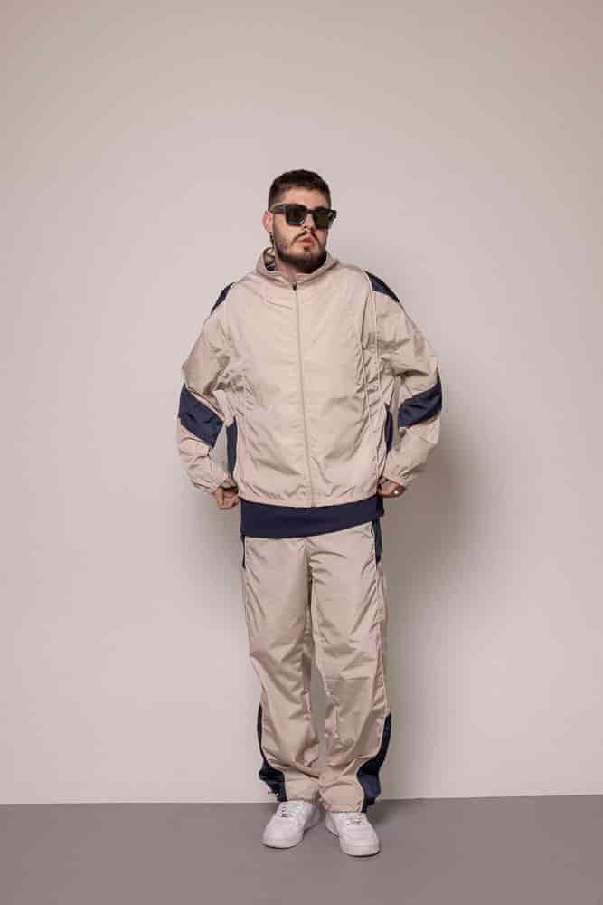SET CHAQUETA Y SUDADERA ANTIFLUIDO-BEIGE - miniatura 2
