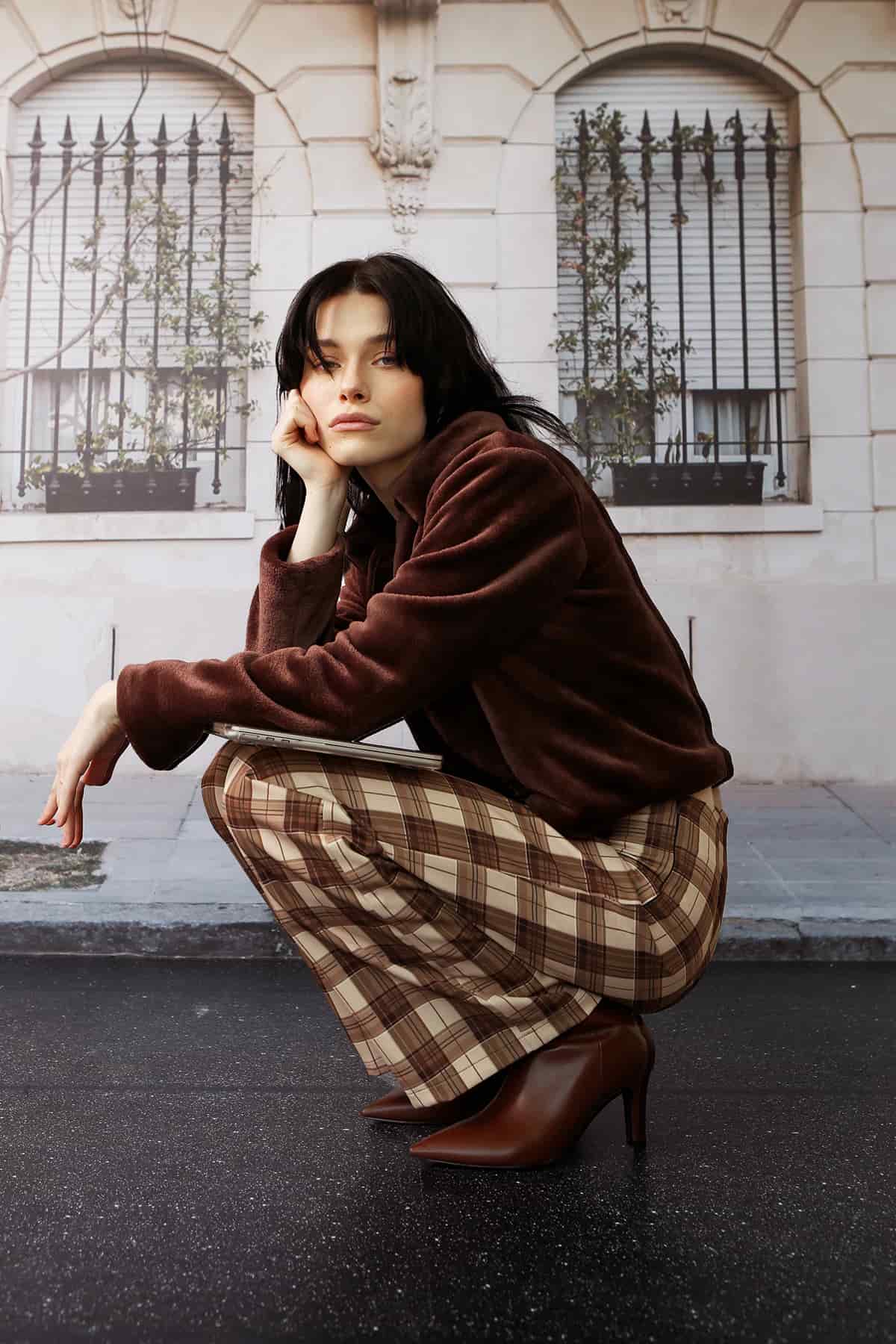 The Fuzzy Jacket in Brown - miniatura 4